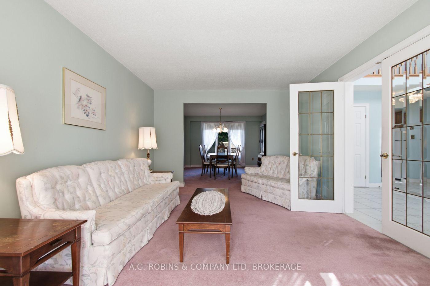Photo 19 of 381 Kerman Avenue, Grimsby, Grimsby Beach — HOMEH