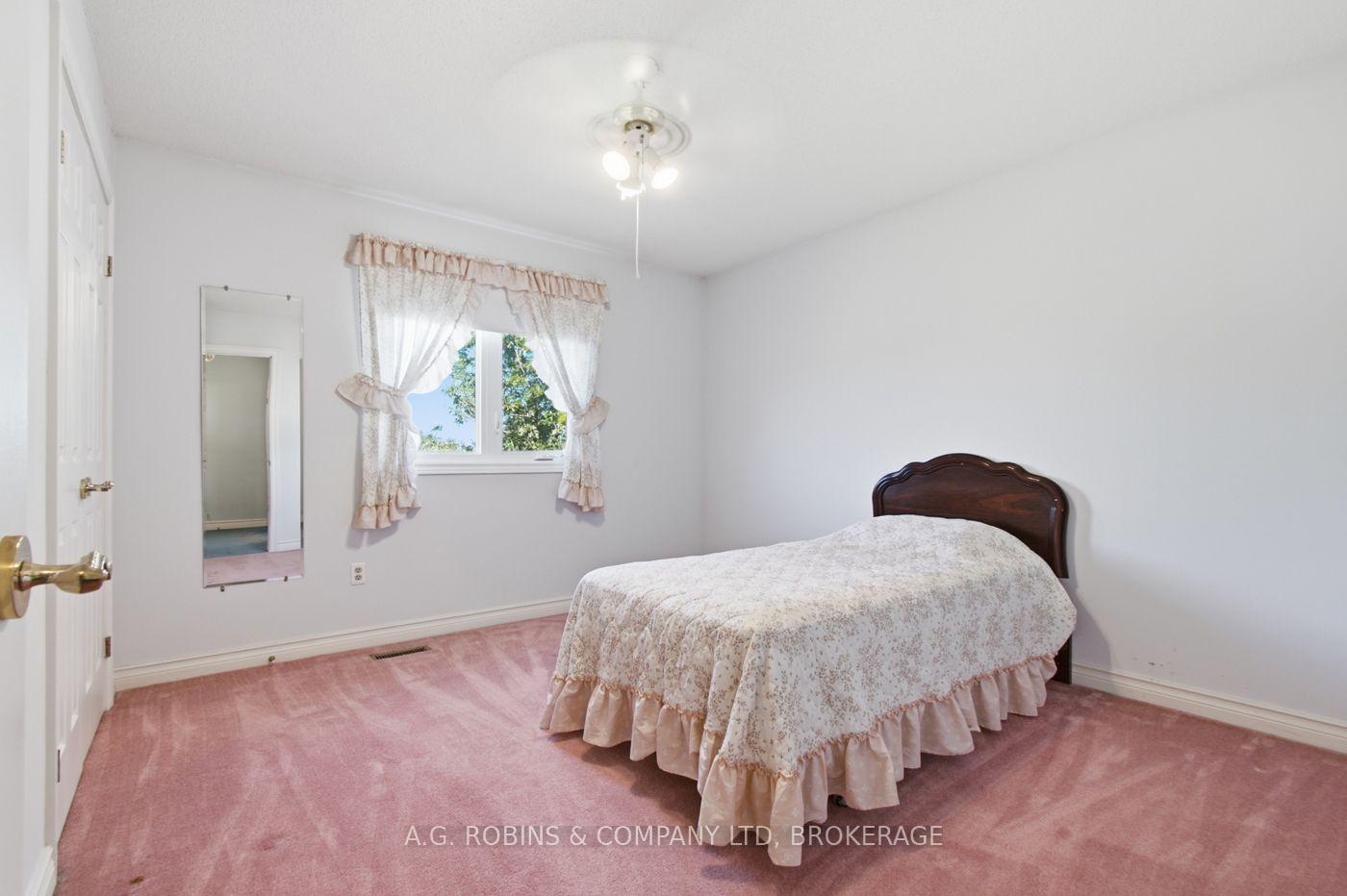 Photo 21 of 381 Kerman Avenue, Grimsby, Grimsby Beach — HOMEH