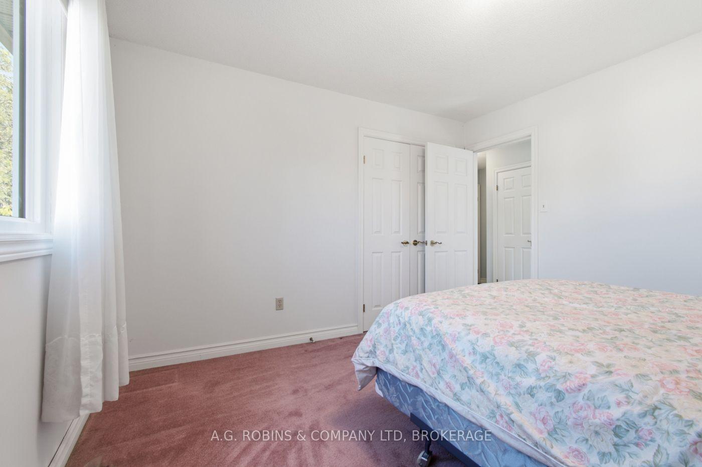 Photo 24 of 381 Kerman Avenue, Grimsby, Grimsby Beach — HOMEH