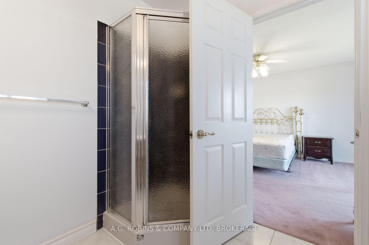 Photo 32 of 381 Kerman Avenue, Grimsby, Grimsby Beach — HOMEH