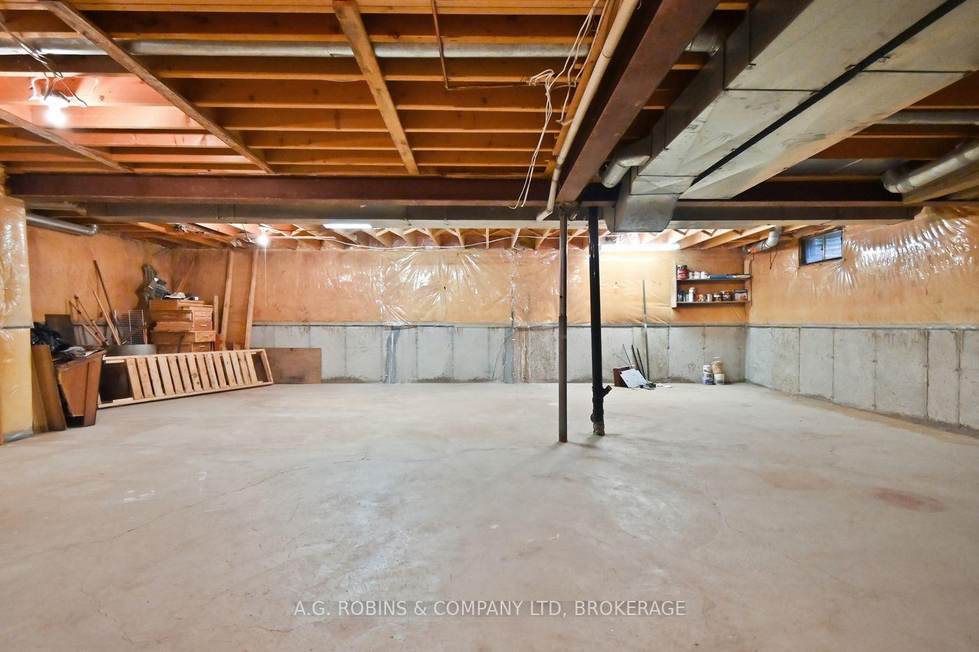 Photo 39 of 381 Kerman Avenue, Grimsby, Grimsby Beach — HOMEH