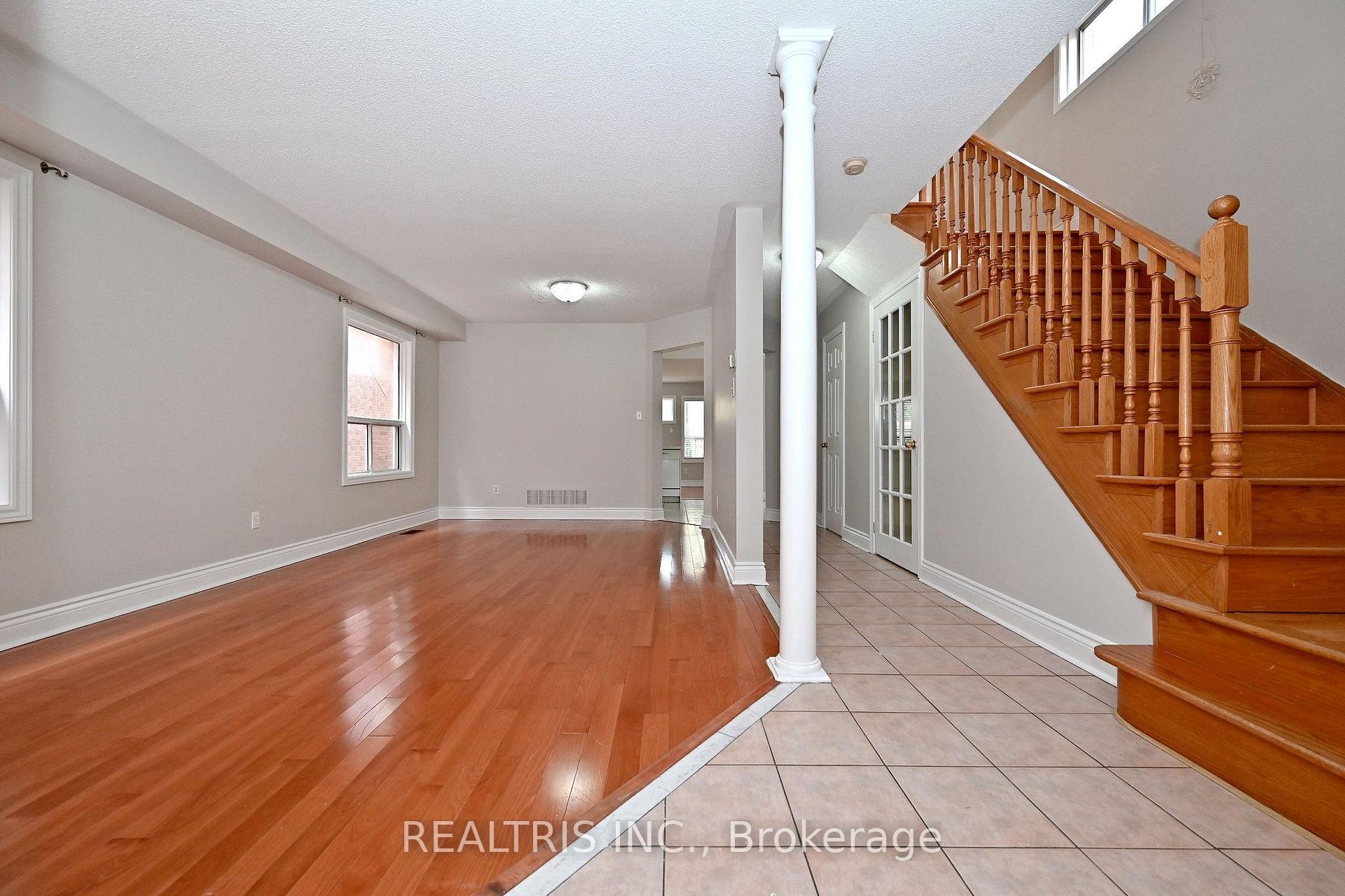 Photo 6 of 101 Booth Crescent N, Ajax, Central — HOMEH