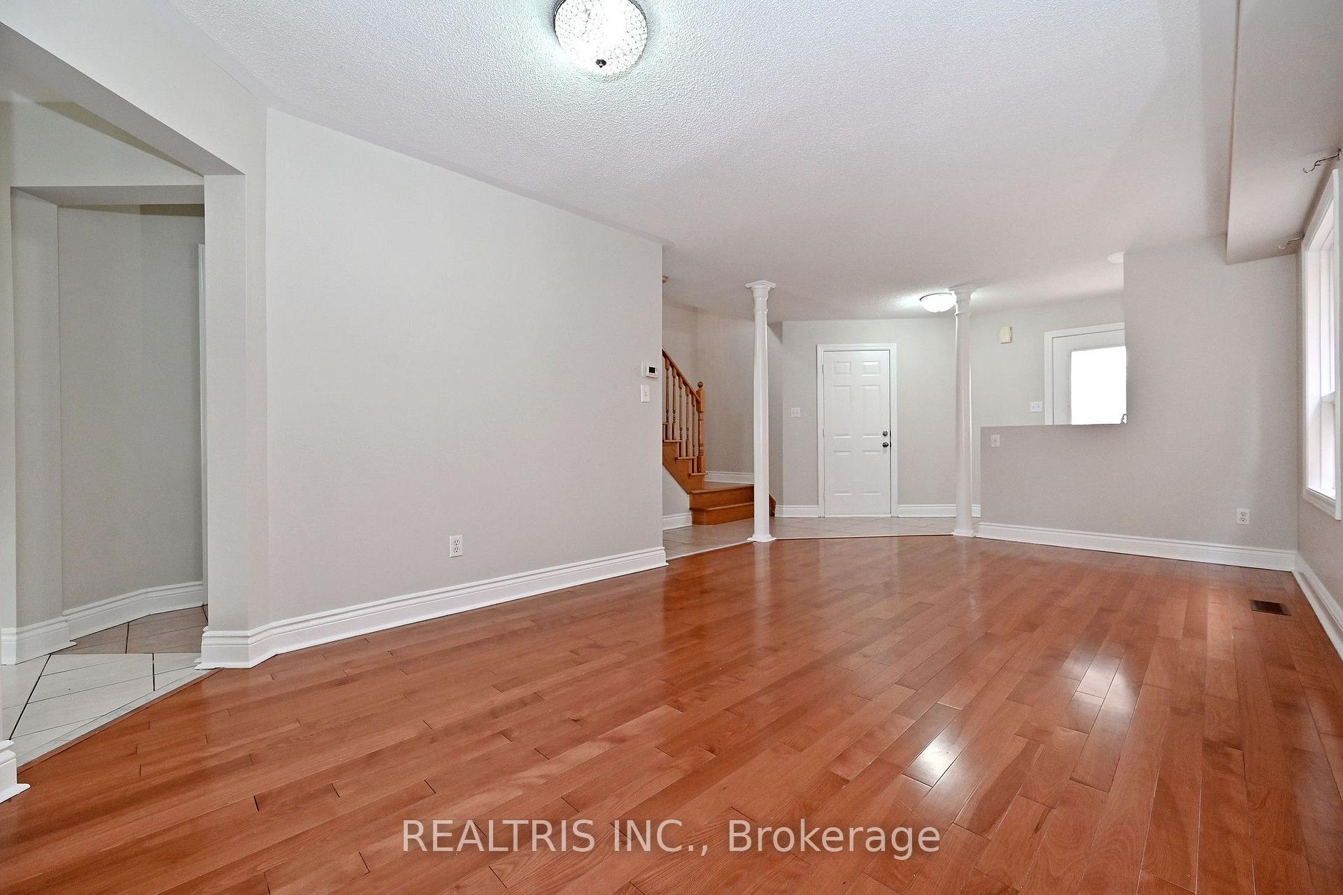 Photo 8 of 101 Booth Crescent N, Ajax, Central — HOMEH