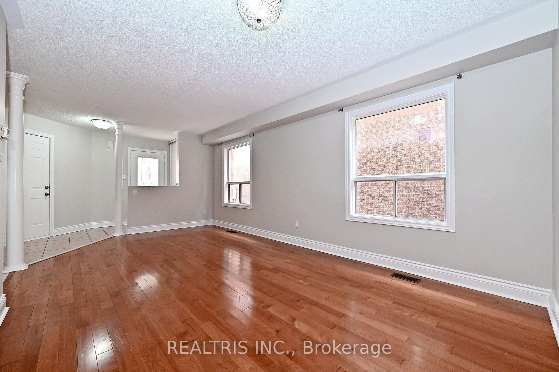 Photo 9 of 101 Booth Crescent N, Ajax, Central — HOMEH
