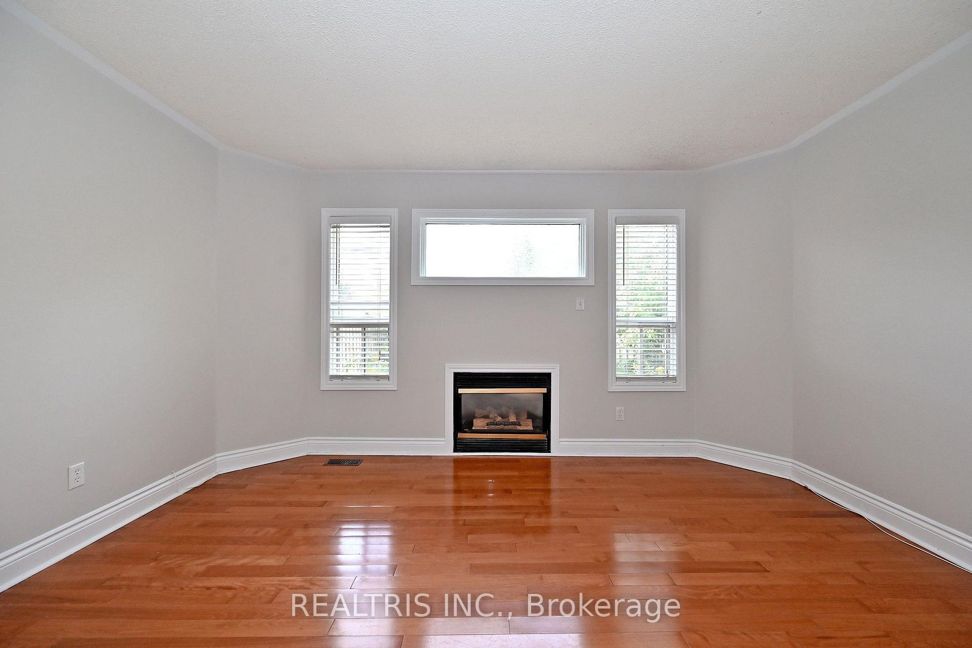 Photo 12 of 101 Booth Crescent N, Ajax, Central — HOMEH