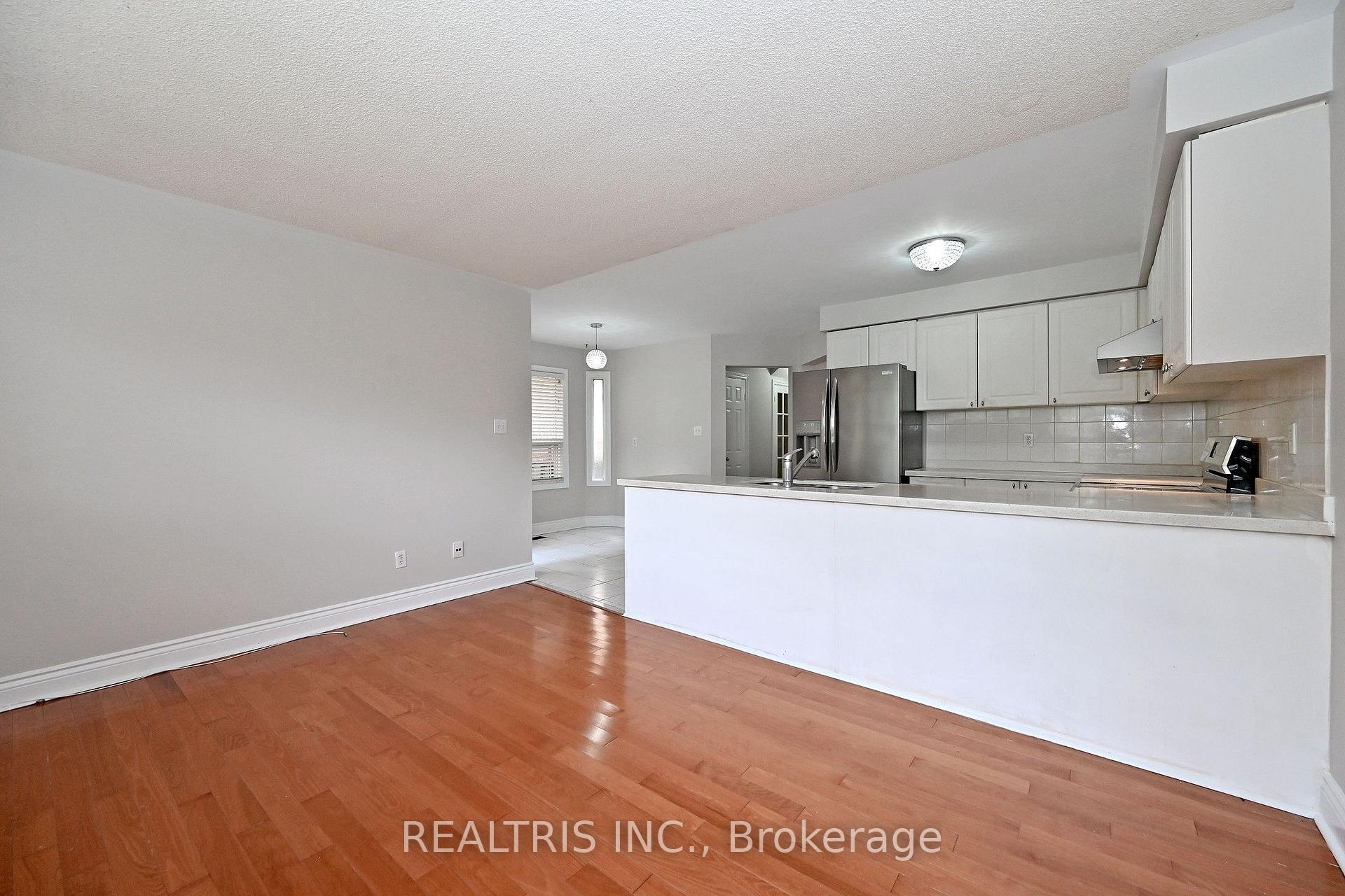 Photo 16 of 101 Booth Crescent N, Ajax, Central — HOMEH