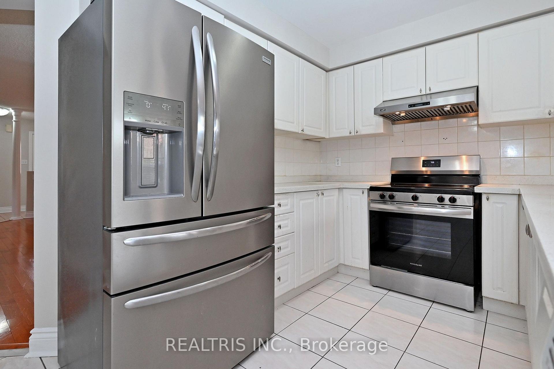 Photo 19 of 101 Booth Crescent N, Ajax, Central — HOMEH