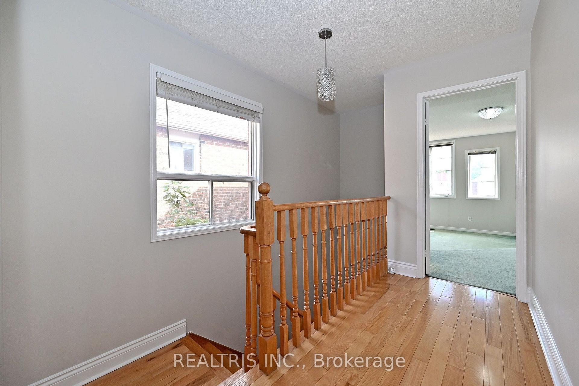 Photo 24 of 101 Booth Crescent N, Ajax, Central — HOMEH