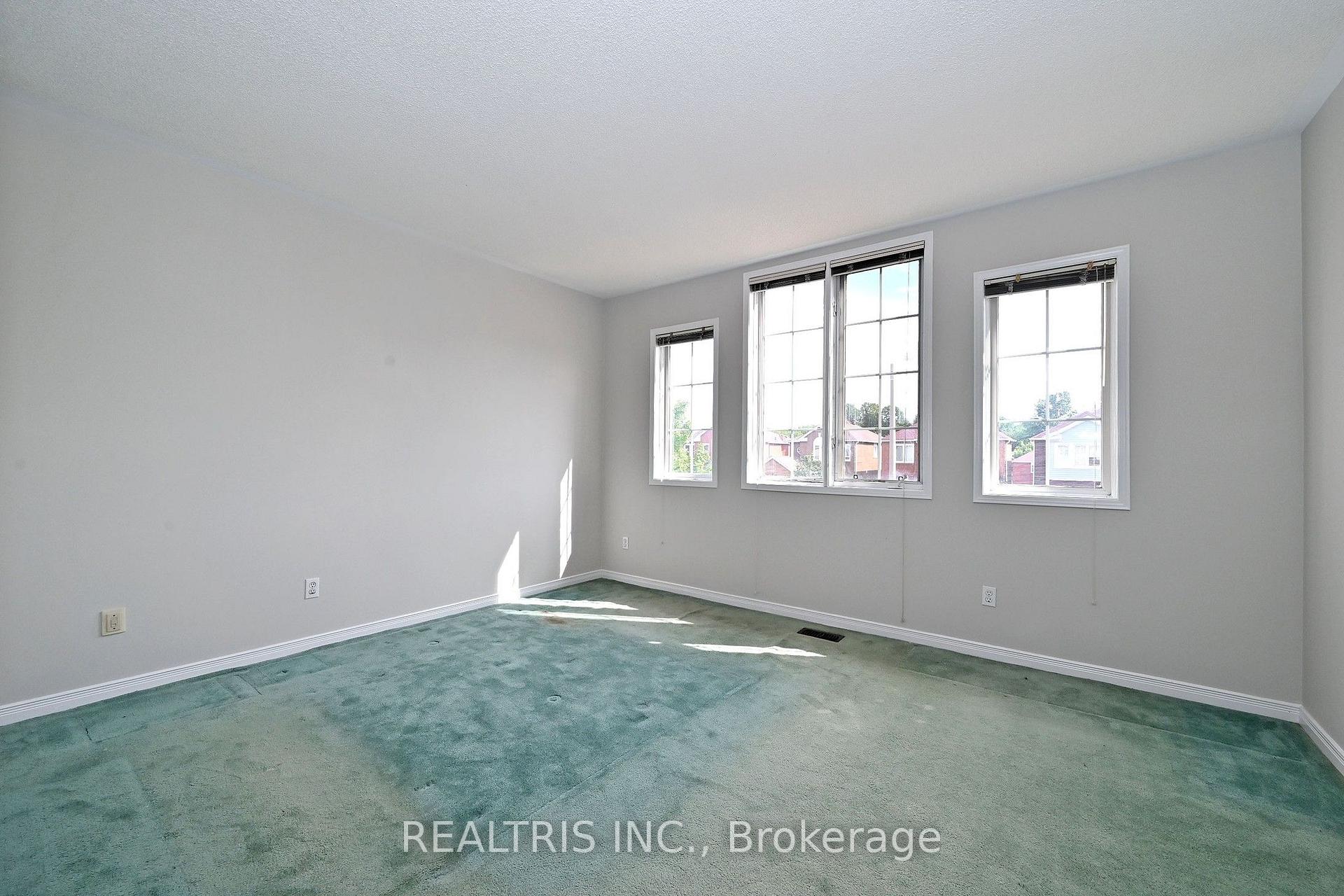 Photo 27 of 101 Booth Crescent N, Ajax, Central — HOMEH