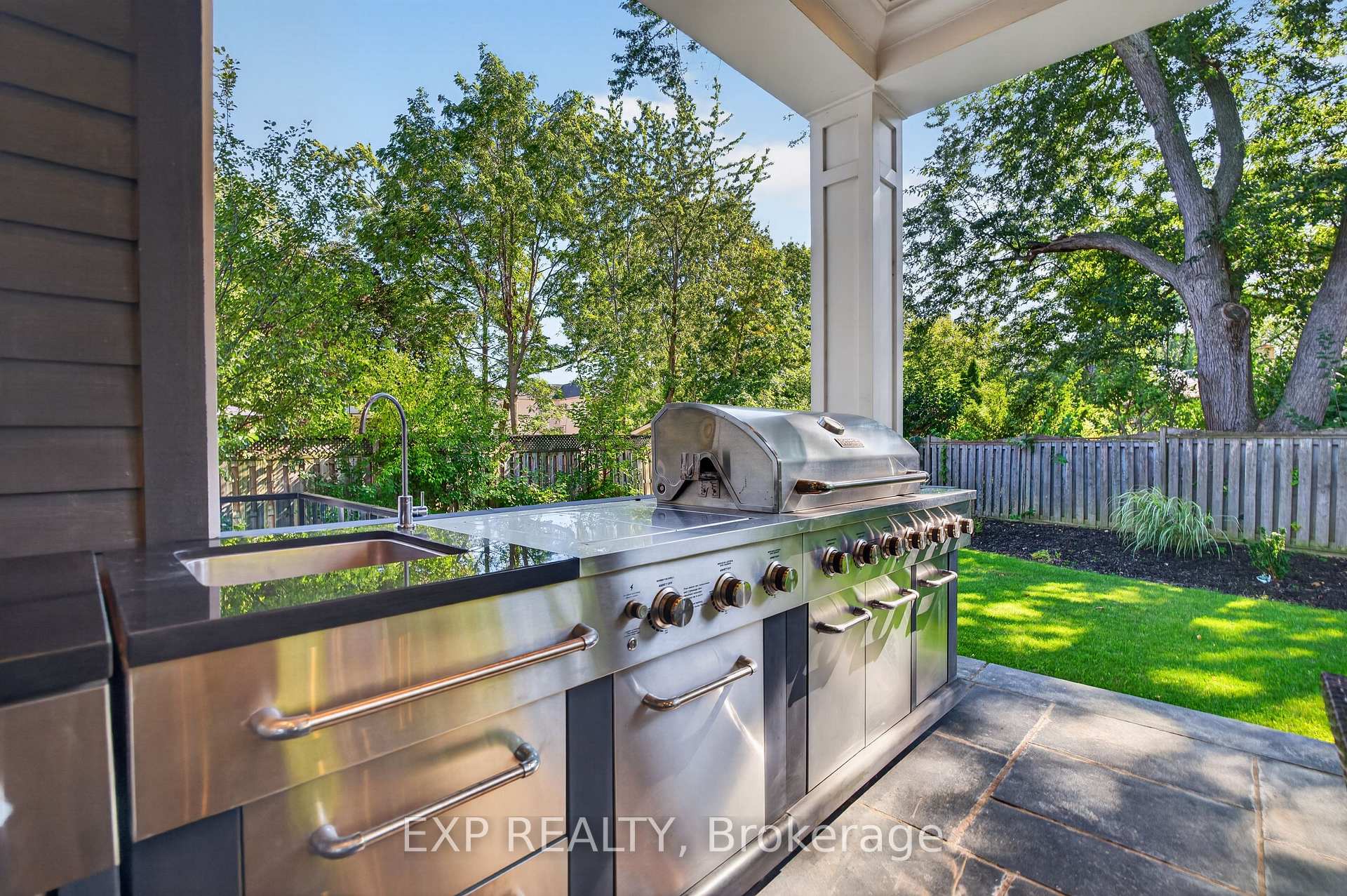 Photo 20 of 528 Wellington Crescent, Oakville, West — HOMEH