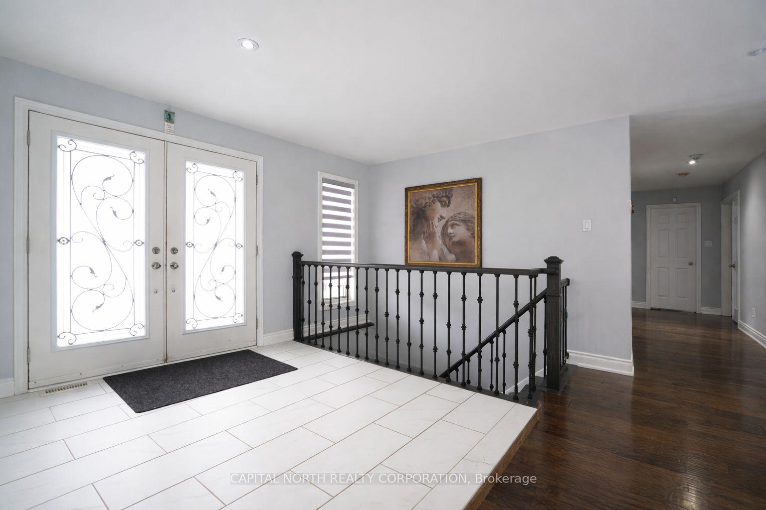 Photo 4 of 8 Downer Crescent, Wasaga Beach — HOMEH