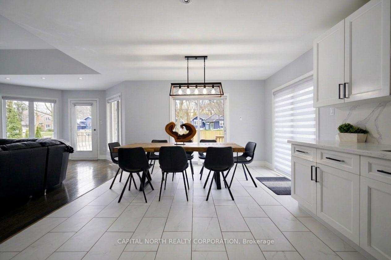 Photo 10 of 8 Downer Crescent, Wasaga Beach — HOMEH