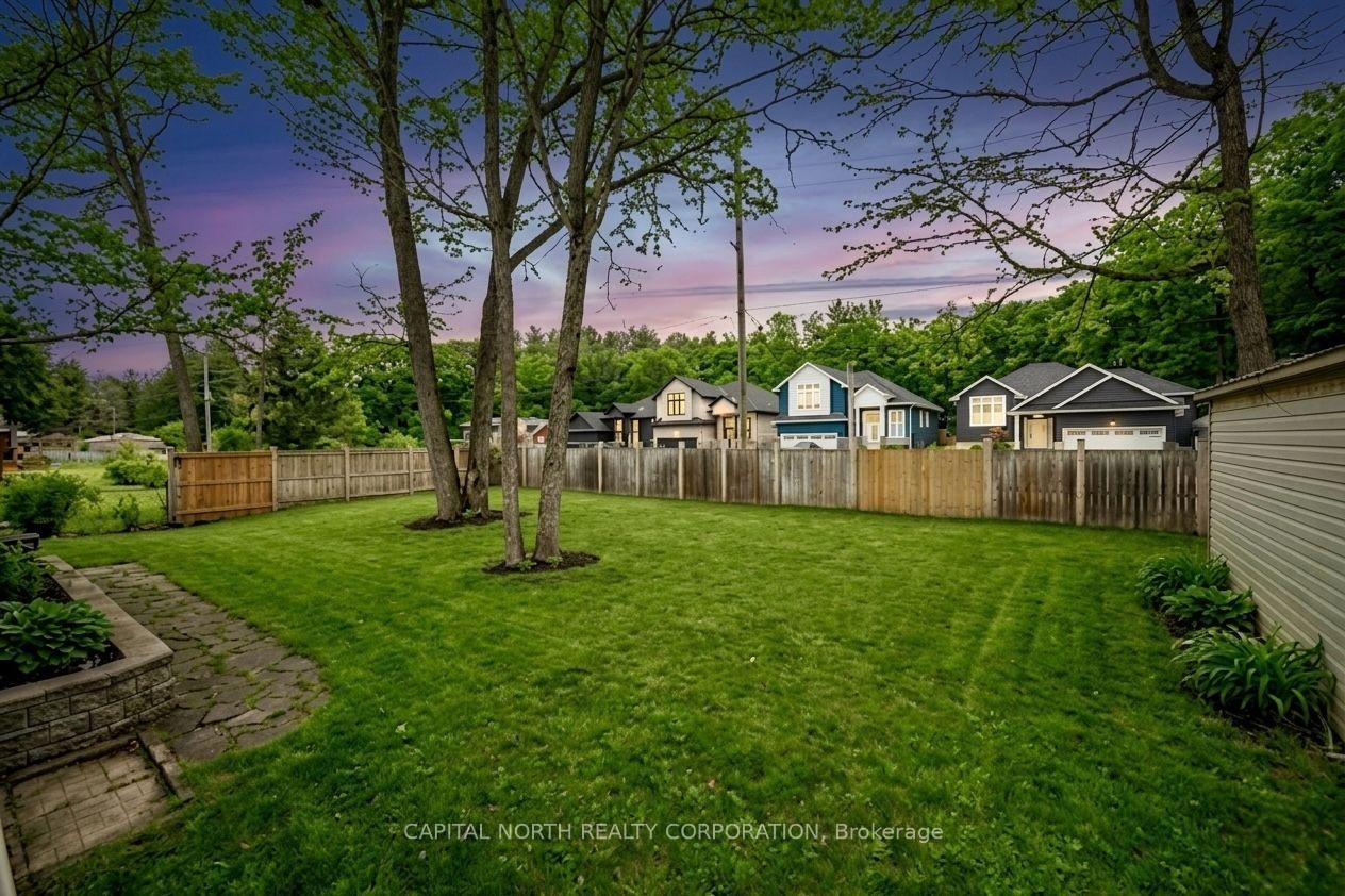 Photo 37 of 8 Downer Crescent, Wasaga Beach — HOMEH