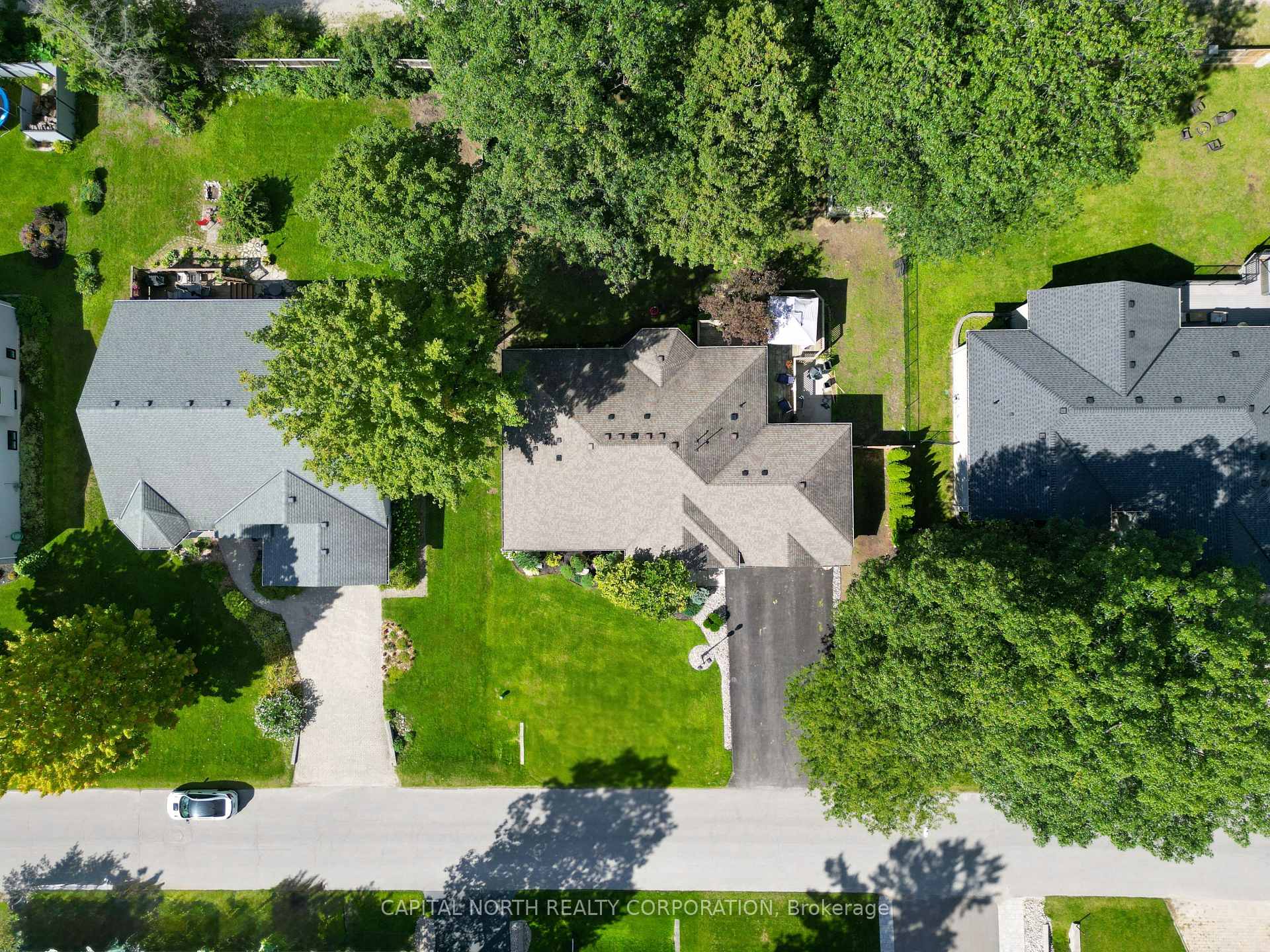 Photo 39 of 8 Downer Crescent, Wasaga Beach — HOMEH
