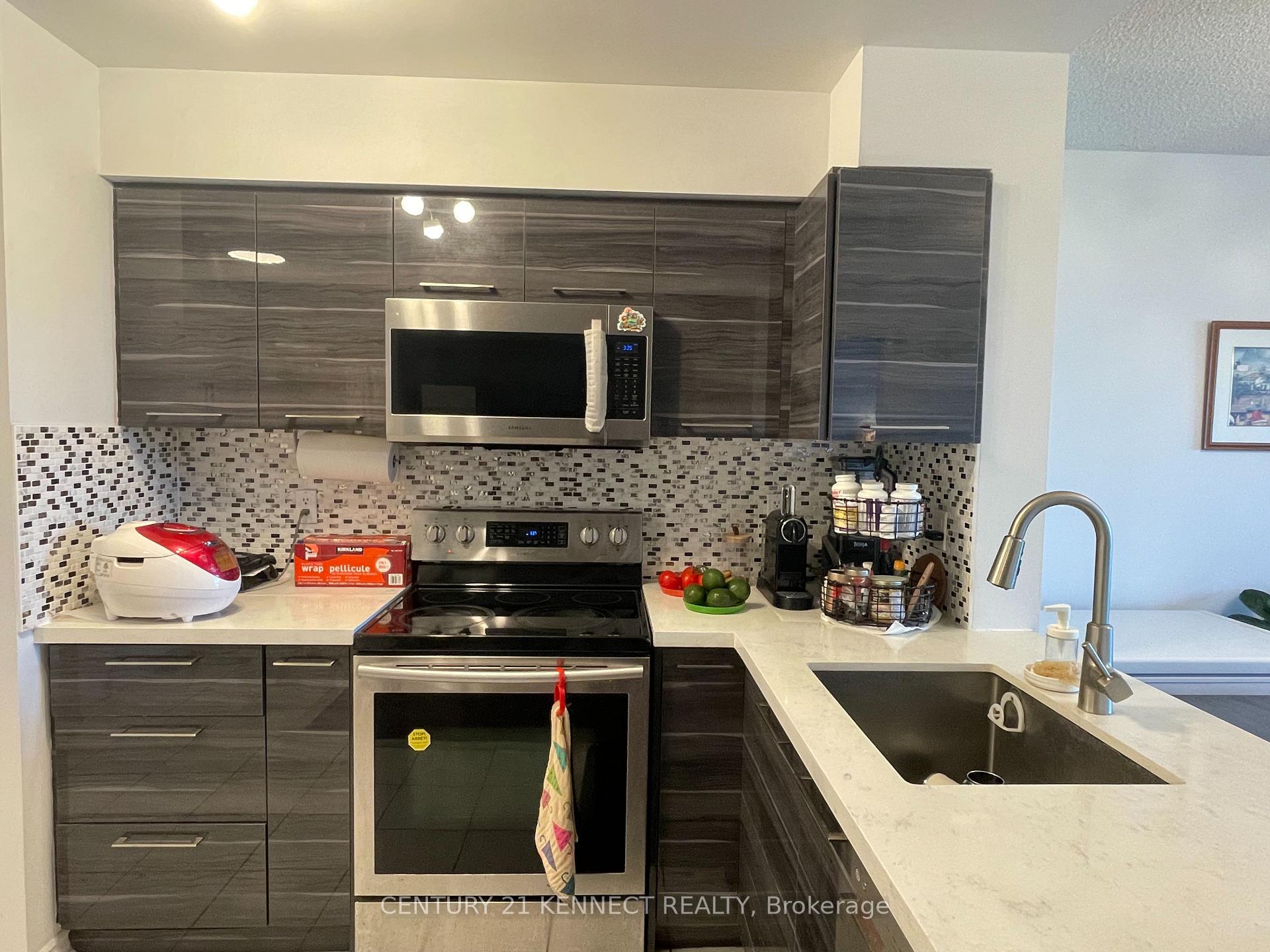 Photo 12 of Unit 707, 11 Oneida Crescent, Richmond Hill, Langstaff — HOMEH