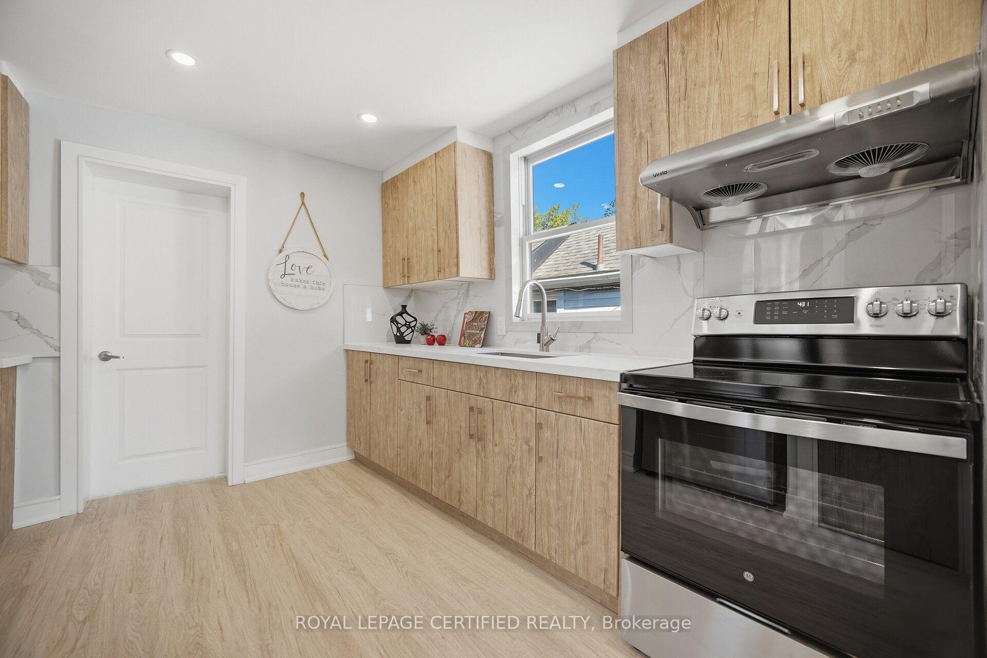 Photo 22 of 1019 Ogden Avenue, Mississauga, Lakeview — HOMEH