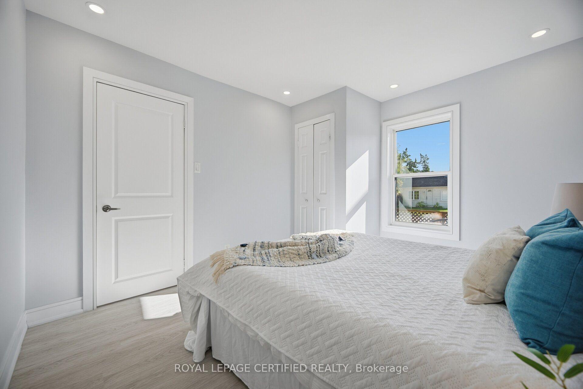 Photo 33 of 1019 Ogden Avenue, Mississauga, Lakeview — HOMEH