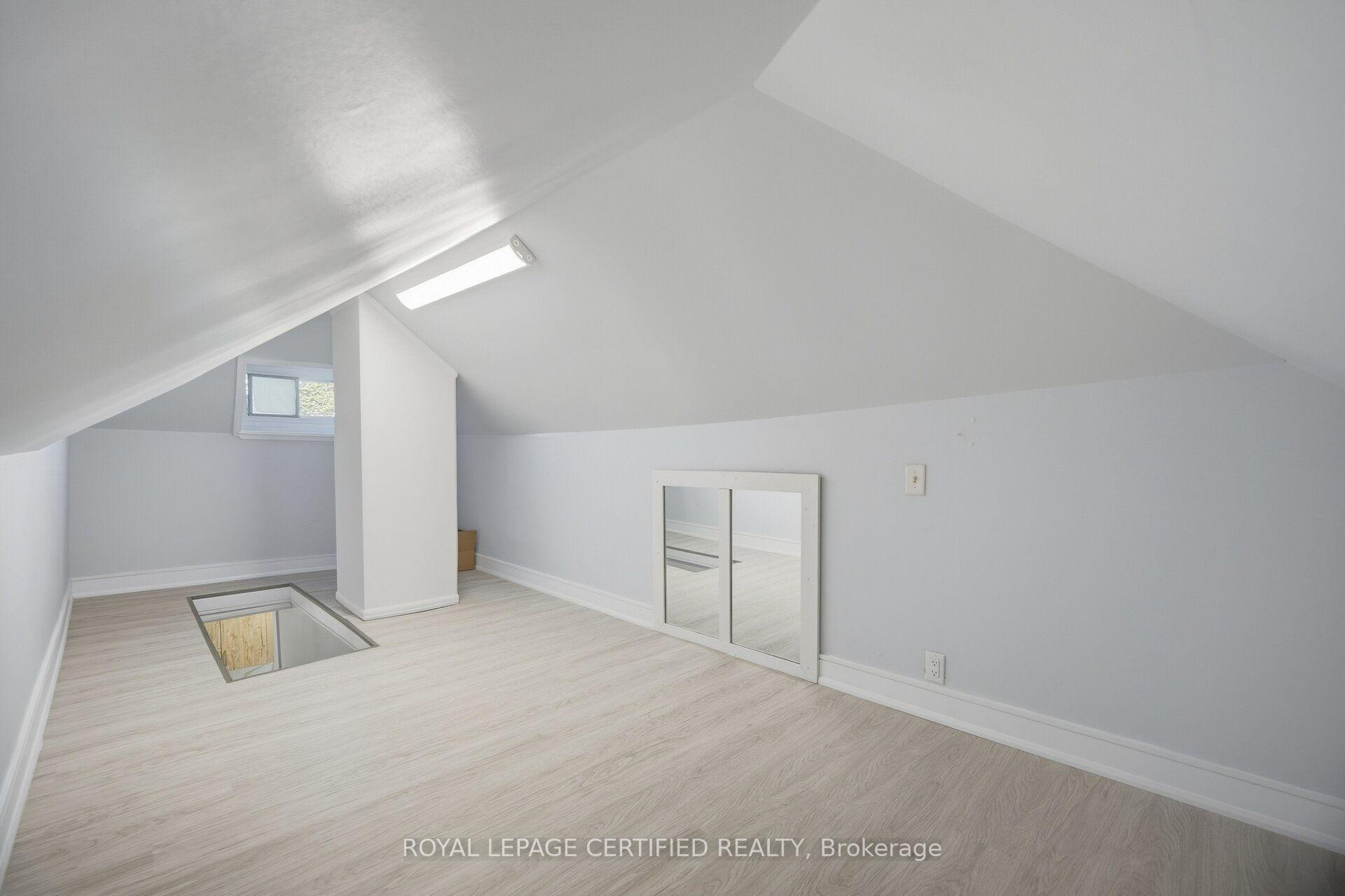 Photo 41 of 1019 Ogden Avenue, Mississauga, Lakeview — HOMEH