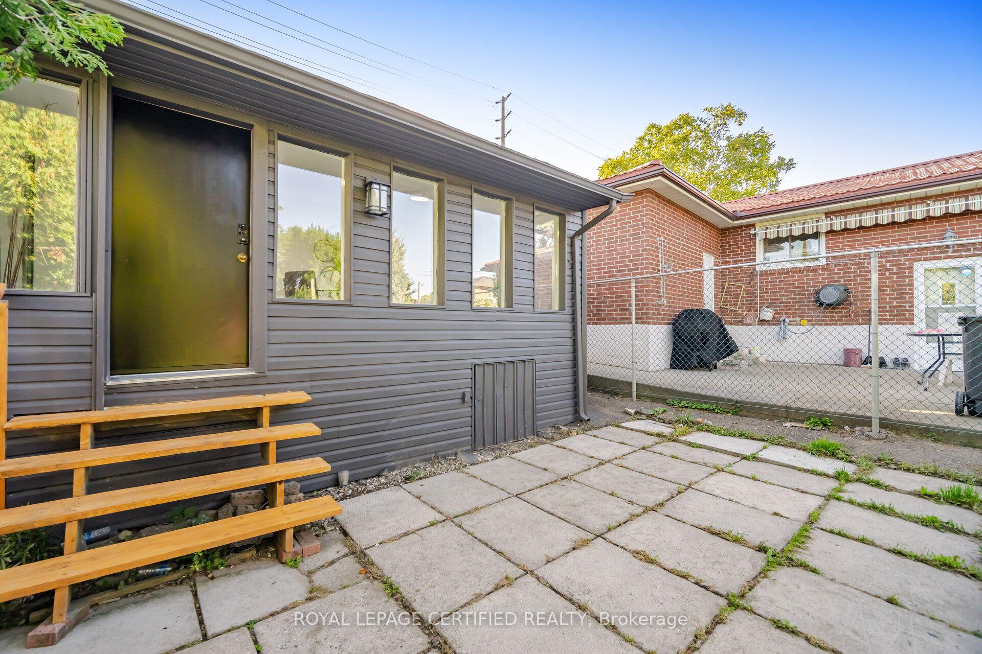 Photo 45 of 1019 Ogden Avenue, Mississauga, Lakeview — HOMEH