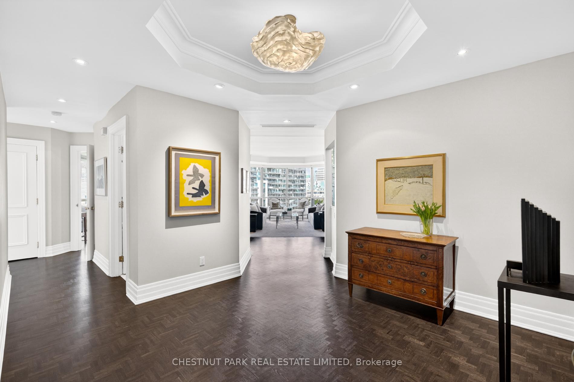 Photo 4 of Unit 701, 33 Jackes Avenue, Toronto, Rosedale-Moore Park — HOMEH