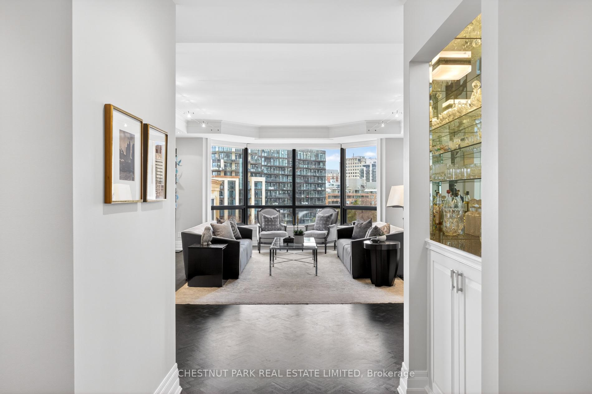 Photo 5 of Unit 701, 33 Jackes Avenue, Toronto, Rosedale-Moore Park — HOMEH