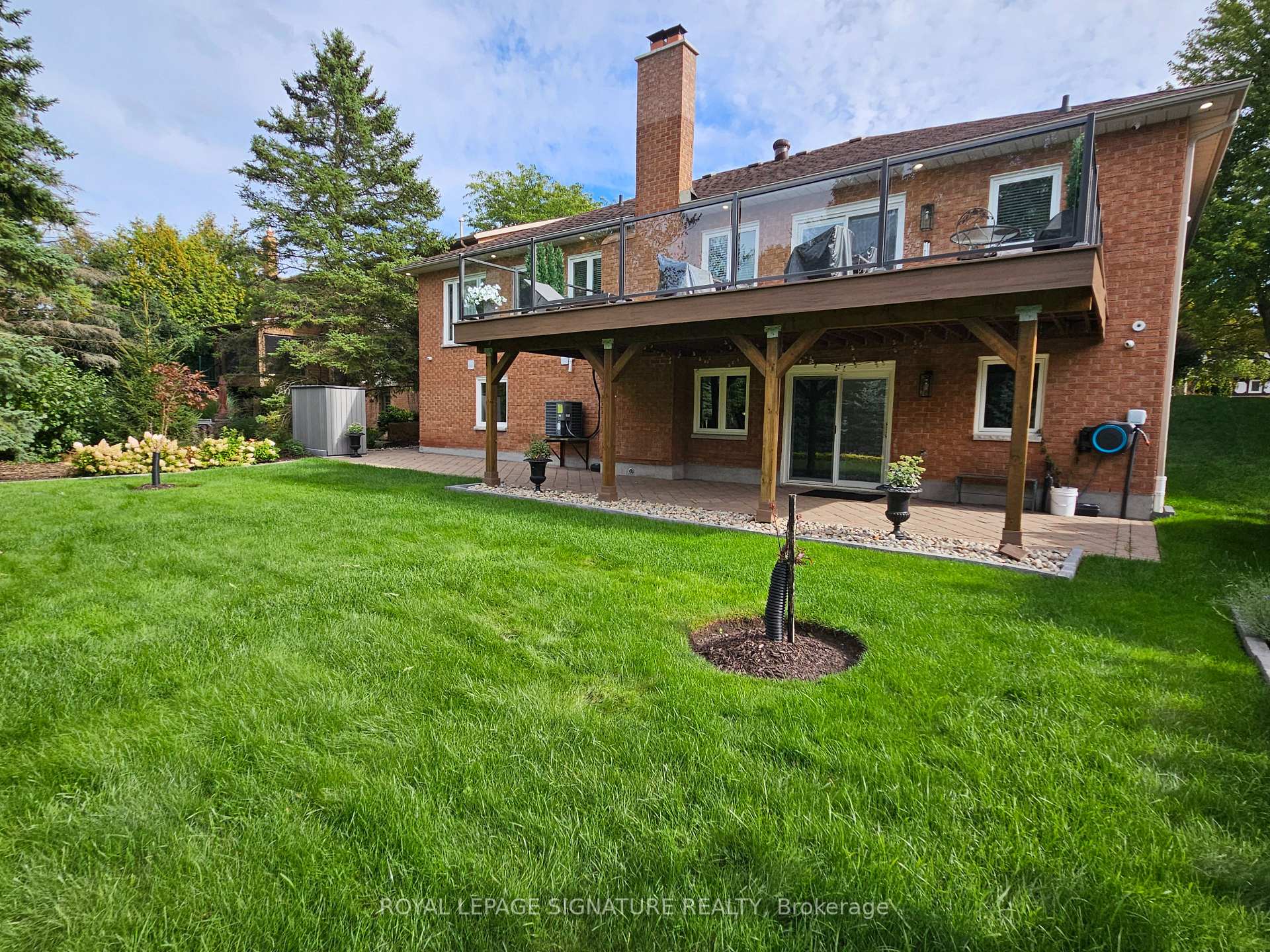 Photo 5 of Unit Lower, 30 Craigleith Crescent, Richmond Hill, Oak Ridges Lake Wilcox — HOMEH