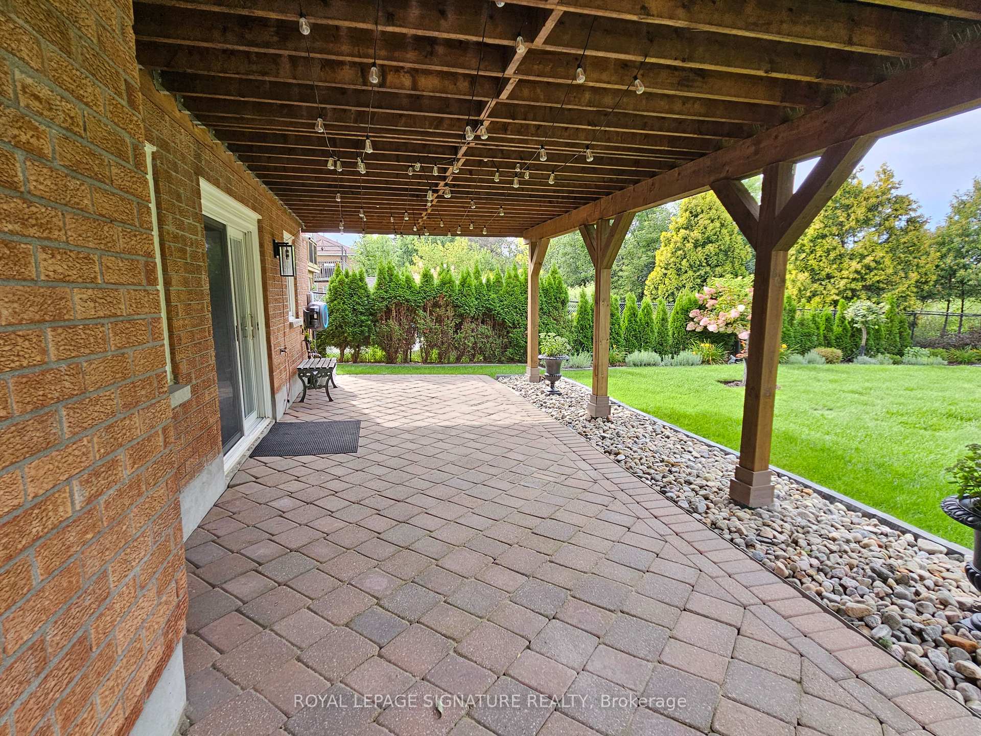 Photo 7 of Unit Lower, 30 Craigleith Crescent, Richmond Hill, Oak Ridges Lake Wilcox — HOMEH
