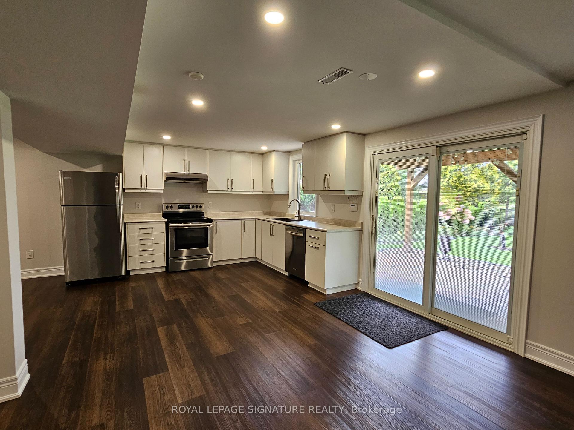 Photo 9 of Unit Lower, 30 Craigleith Crescent, Richmond Hill, Oak Ridges Lake Wilcox — HOMEH
