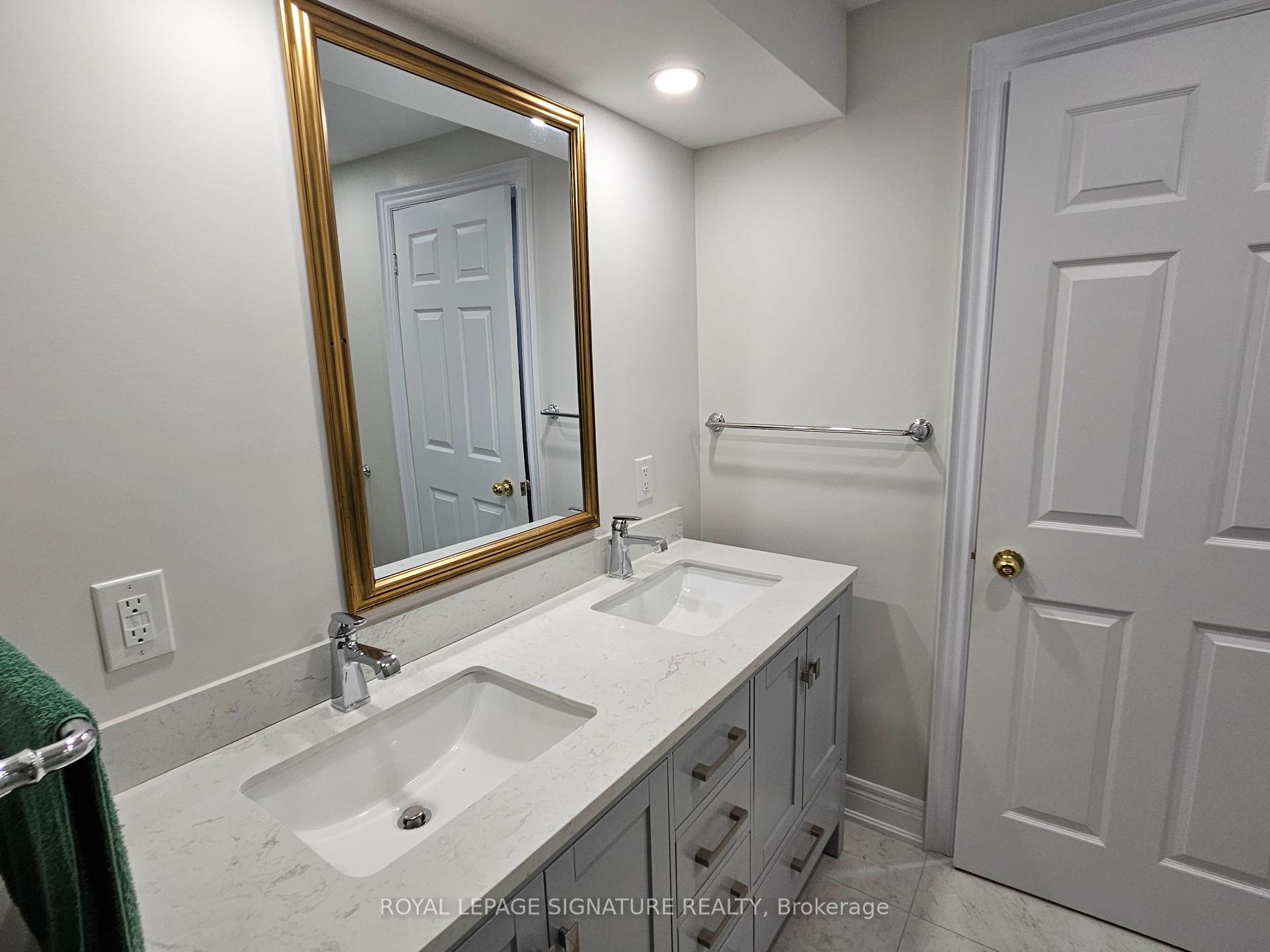 Photo 14 of Unit Lower, 30 Craigleith Crescent, Richmond Hill, Oak Ridges Lake Wilcox — HOMEH