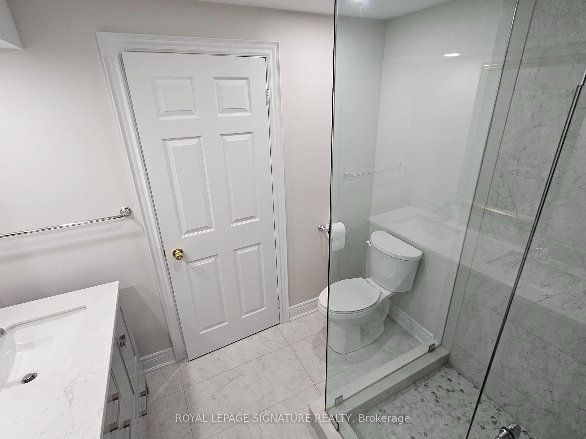 Photo 15 of Unit Lower, 30 Craigleith Crescent, Richmond Hill, Oak Ridges Lake Wilcox — HOMEH