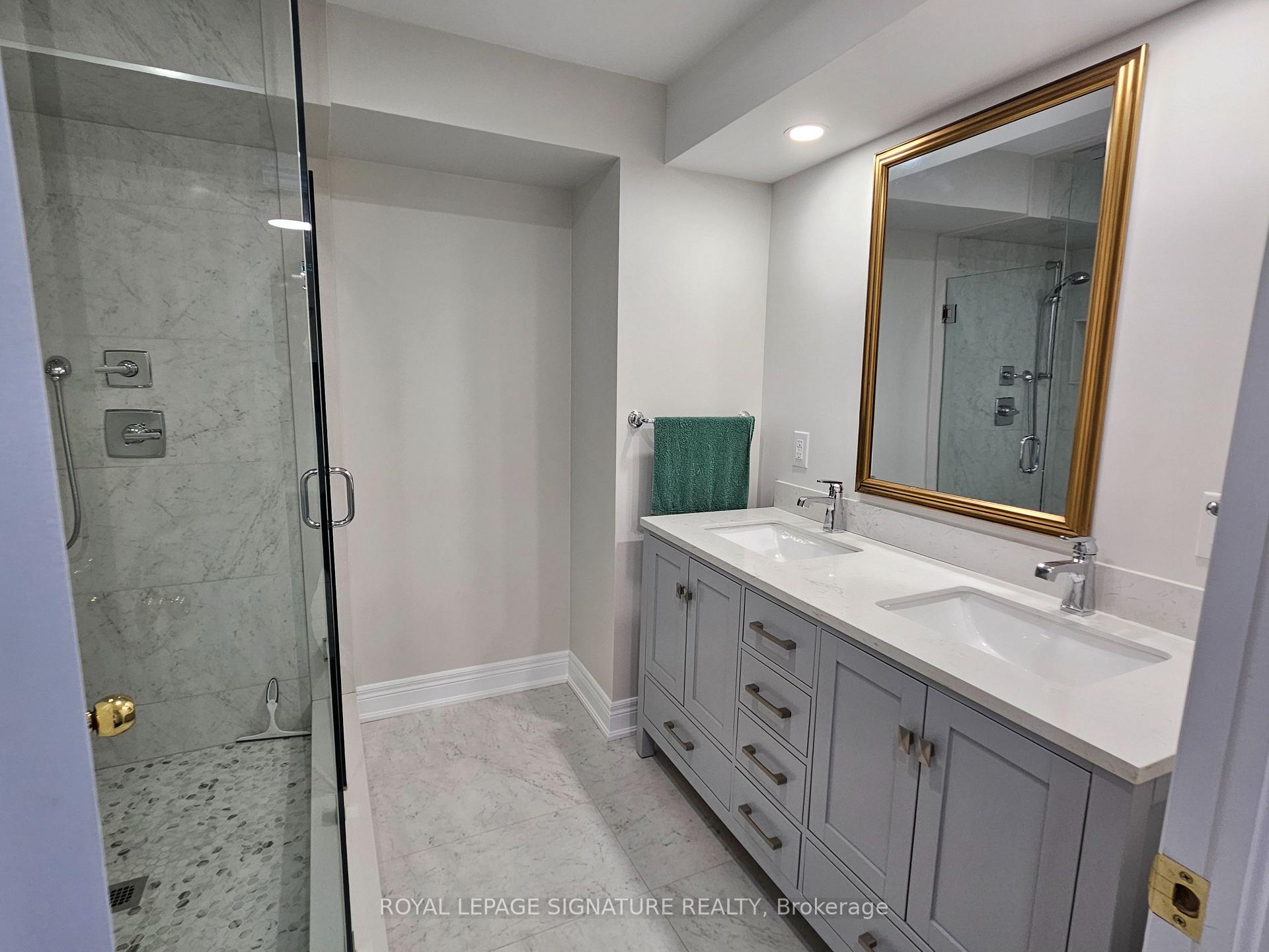 Photo 16 of Unit Lower, 30 Craigleith Crescent, Richmond Hill, Oak Ridges Lake Wilcox — HOMEH
