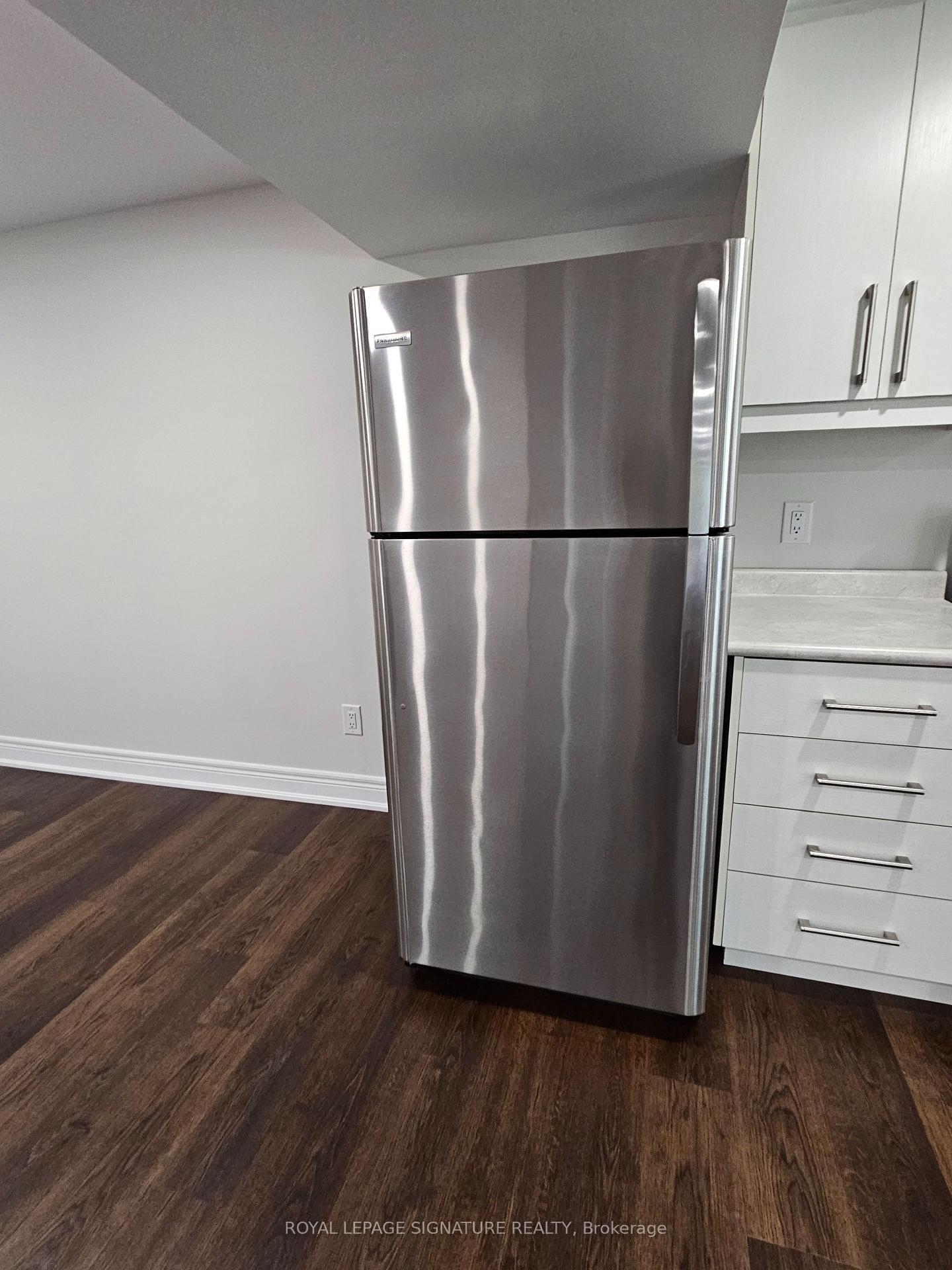 Photo 23 of Unit Lower, 30 Craigleith Crescent, Richmond Hill, Oak Ridges Lake Wilcox — HOMEH