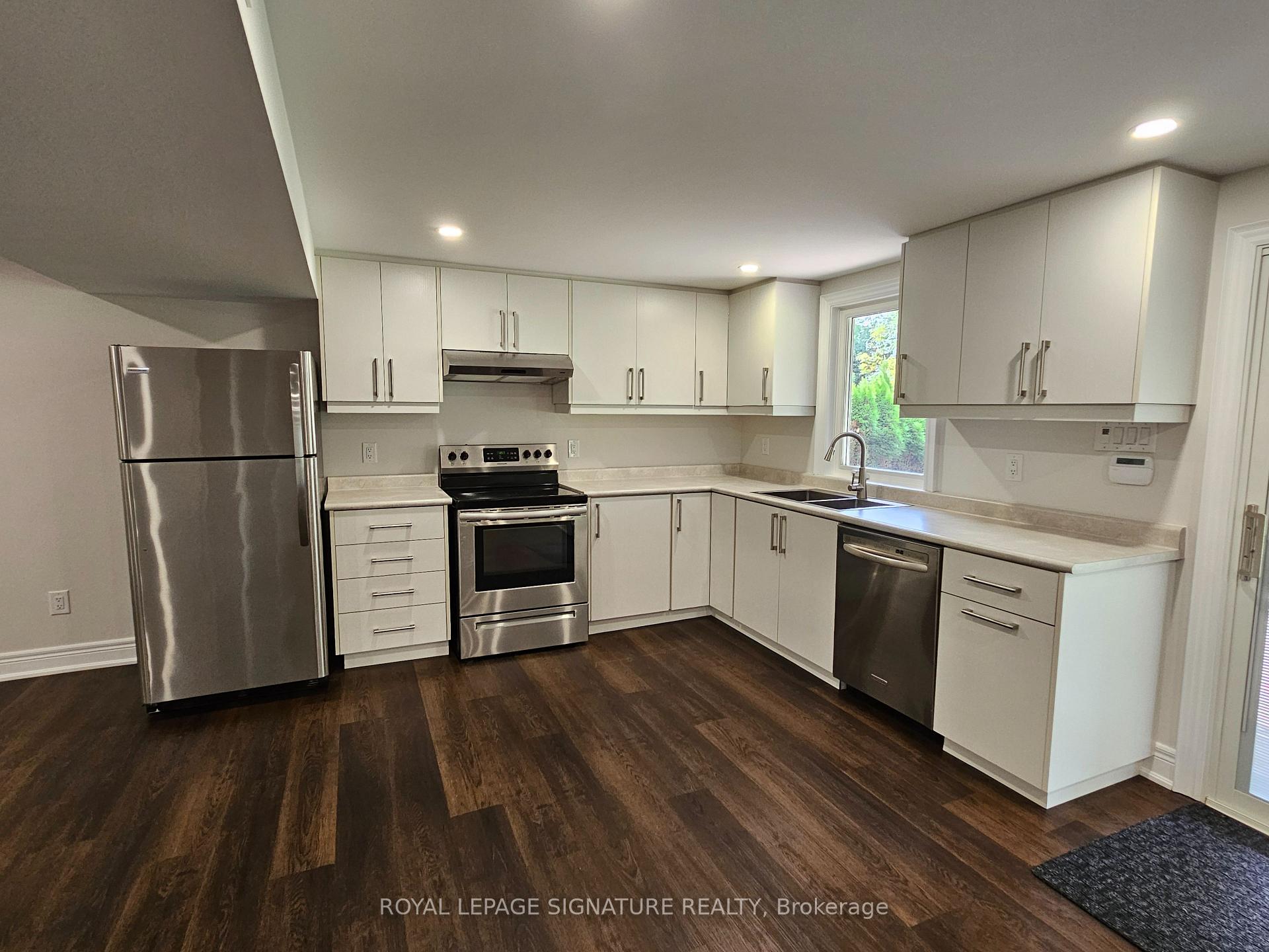 Photo 35 of Unit Lower, 30 Craigleith Crescent, Richmond Hill, Oak Ridges Lake Wilcox — HOMEH