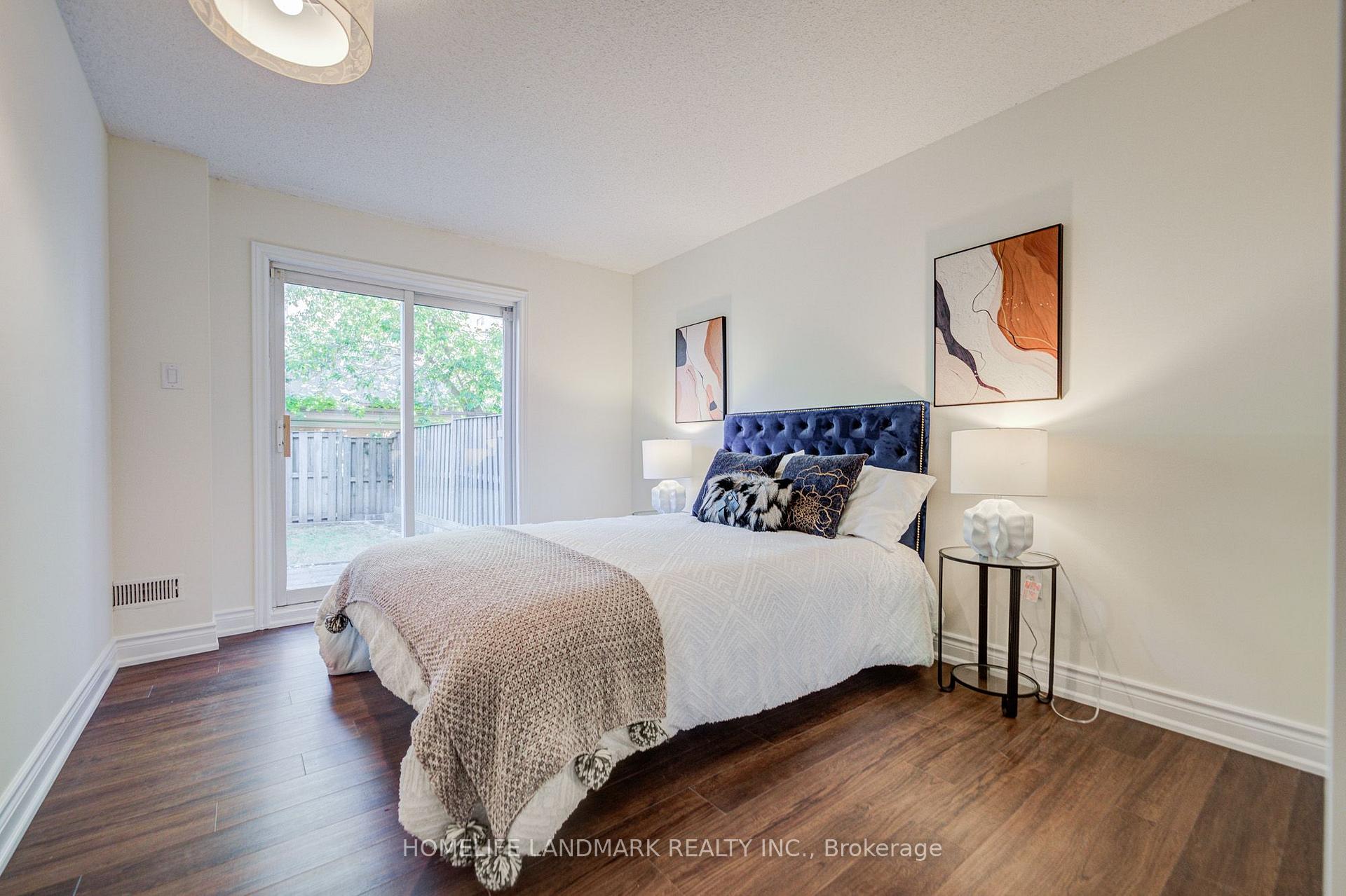 Photo 10 of 178 Leitchcroft Crescent, Markham, Commerce Valley — HOMEH