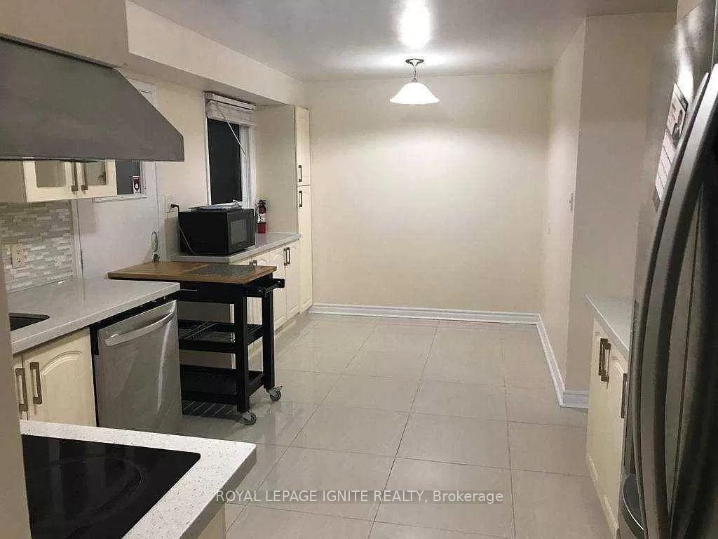 Photo 8 of Unit Main, 72 Brimstone Crescent, Scarborough, Agincourt North — HOMEH