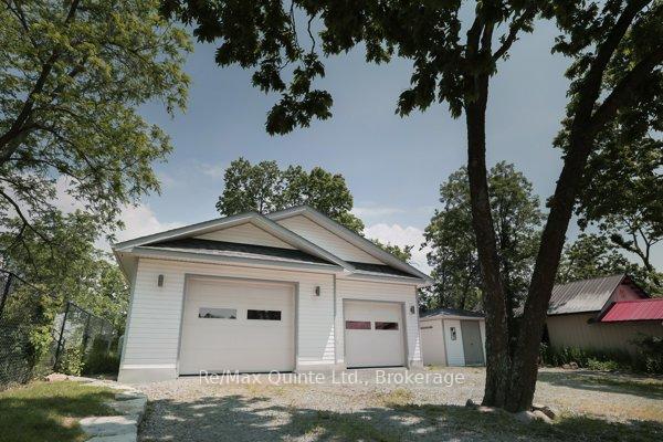 Photo 34 of 29 Joseph Street, Kawartha Lakes, Bobcaygeon — HOMEH