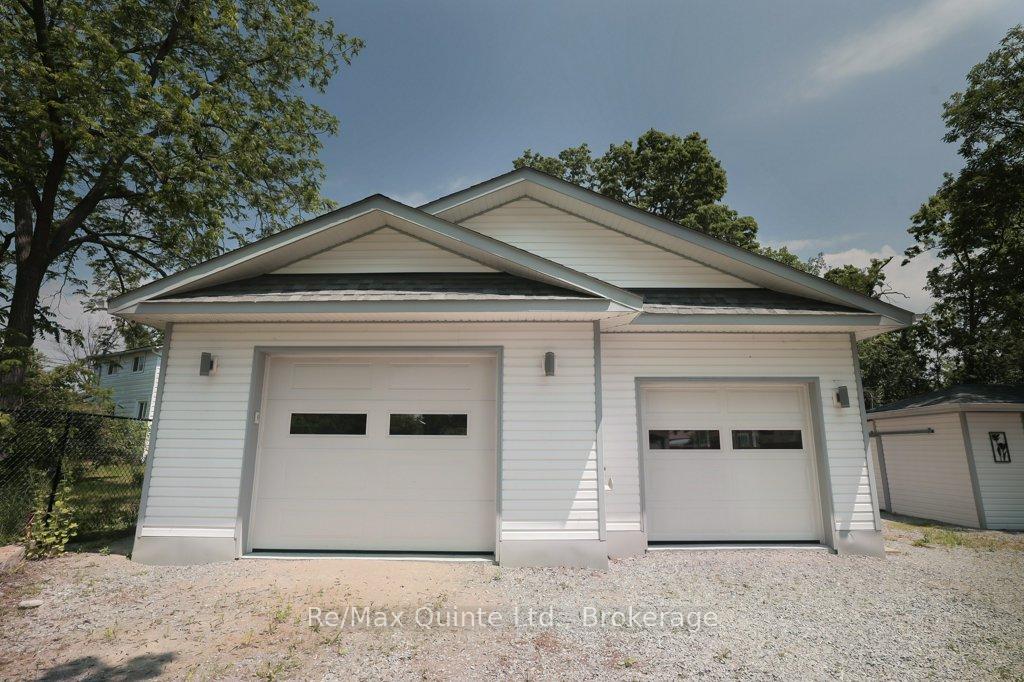 Photo 36 of 29 Joseph Street, Kawartha Lakes, Bobcaygeon — HOMEH