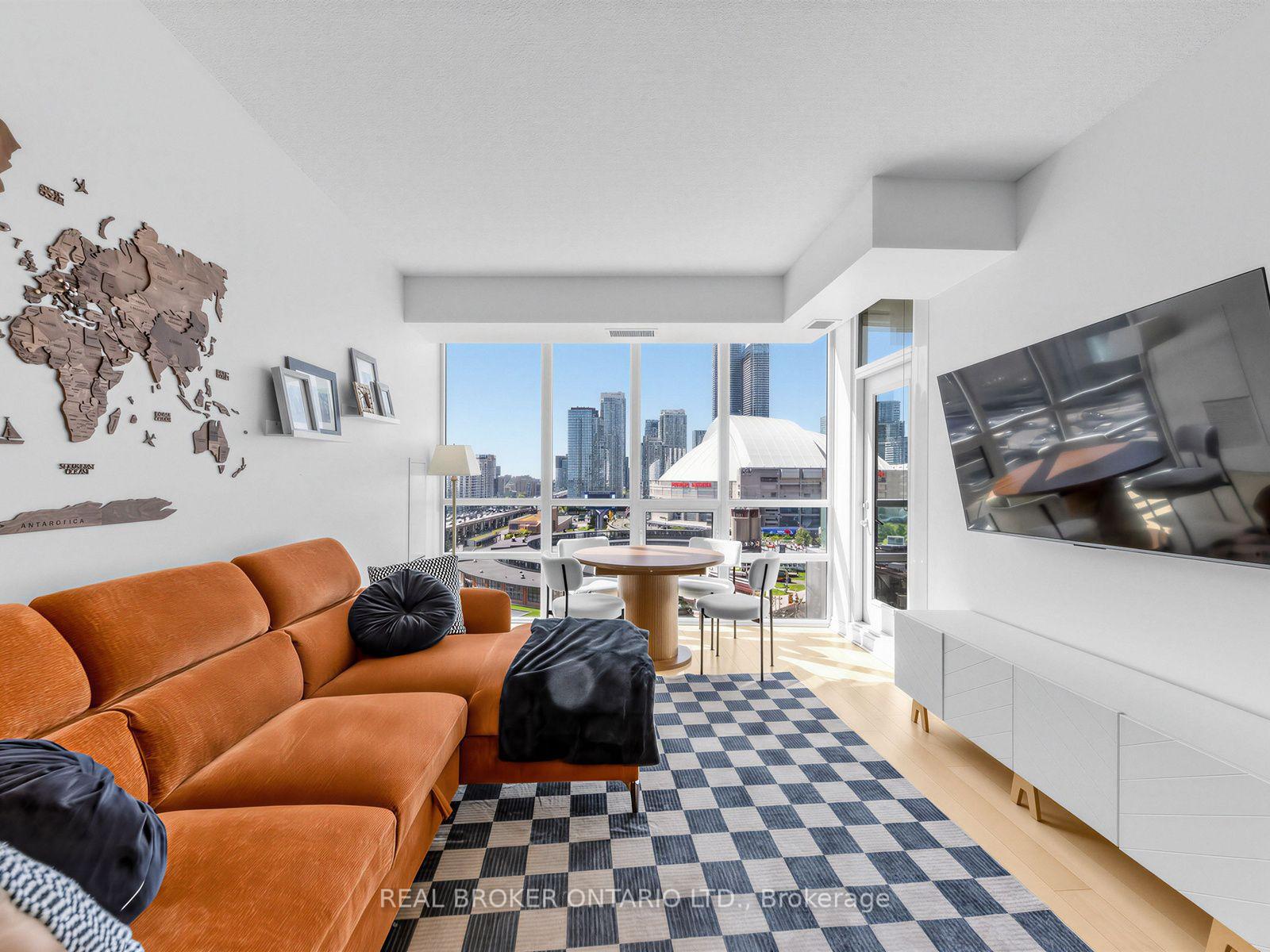 Photo 1 of Unit 1717, 25 Lower Simcoe Street, Toronto, Waterfront Communities — HOMEH