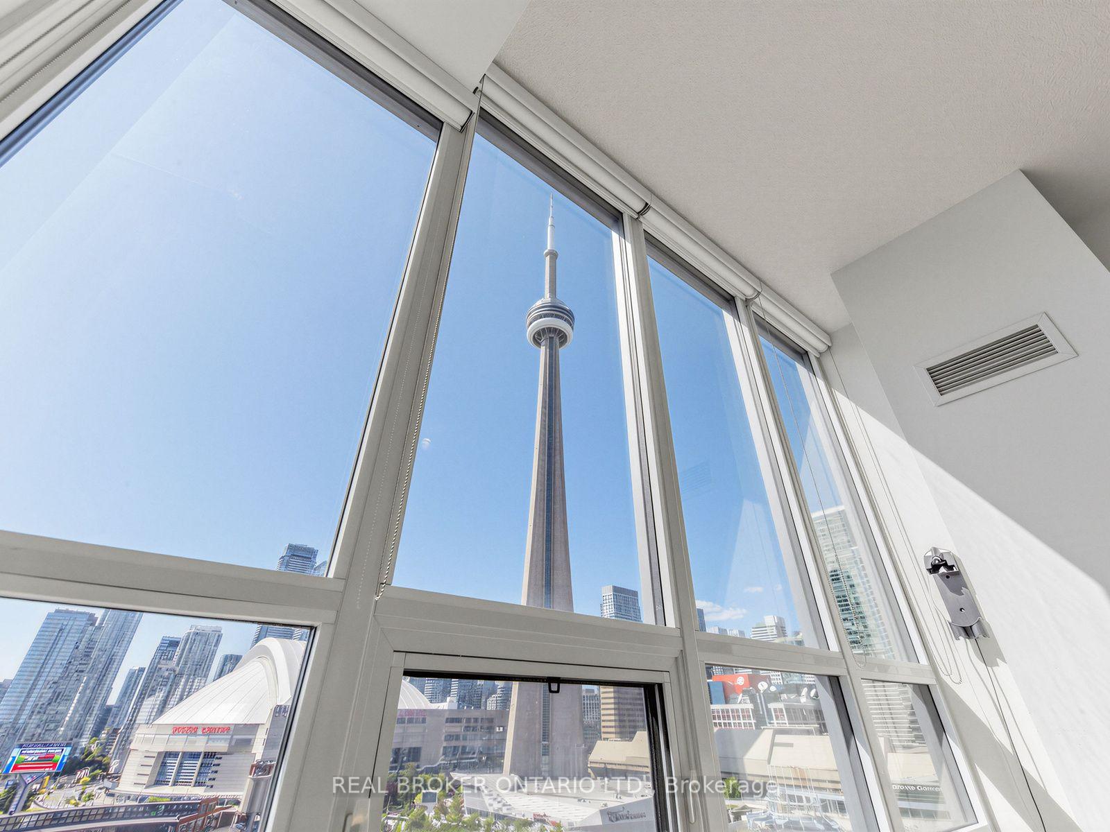 Photo 12 of Unit 1717, 25 Lower Simcoe Street, Toronto, Waterfront Communities — HOMEH