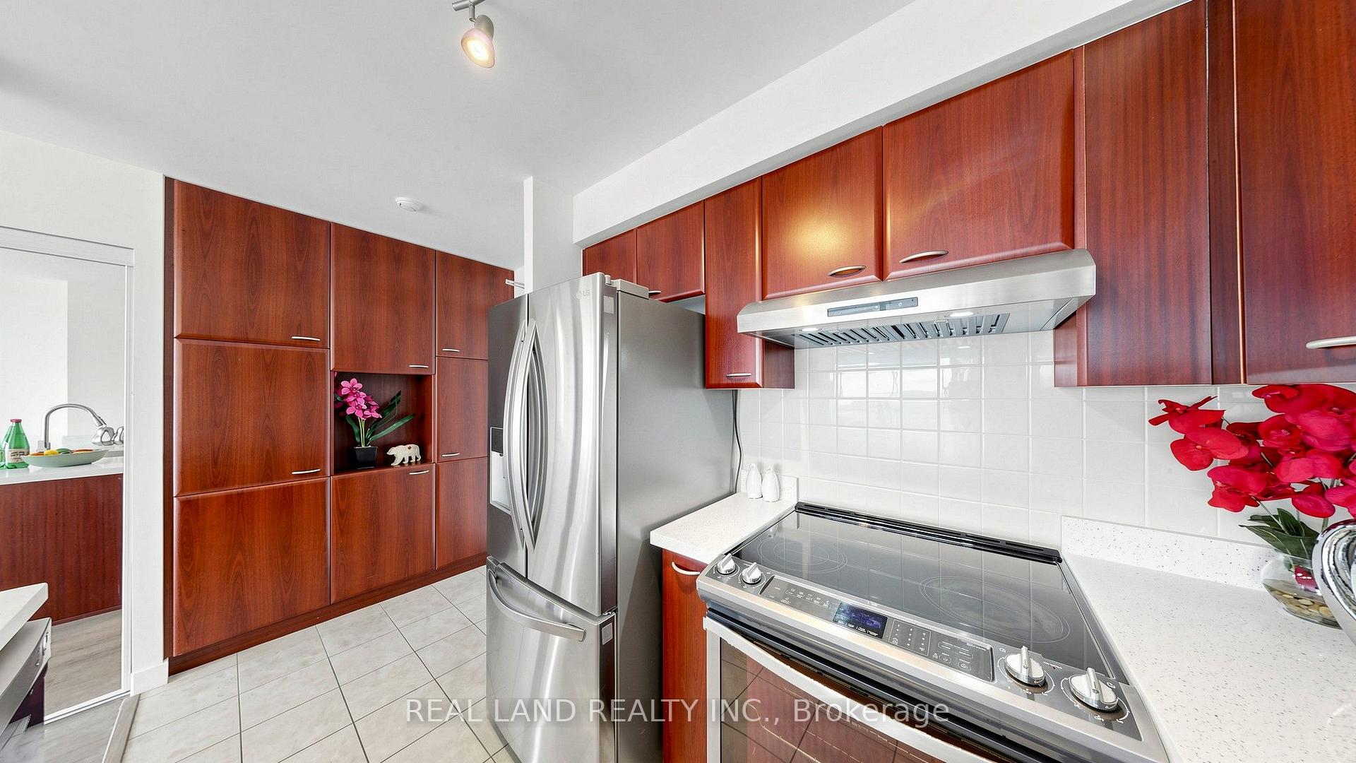 Photo 18 of Unit 1809, 38 Lee Centre Drive, Scarborough, Woburn — HOMEH