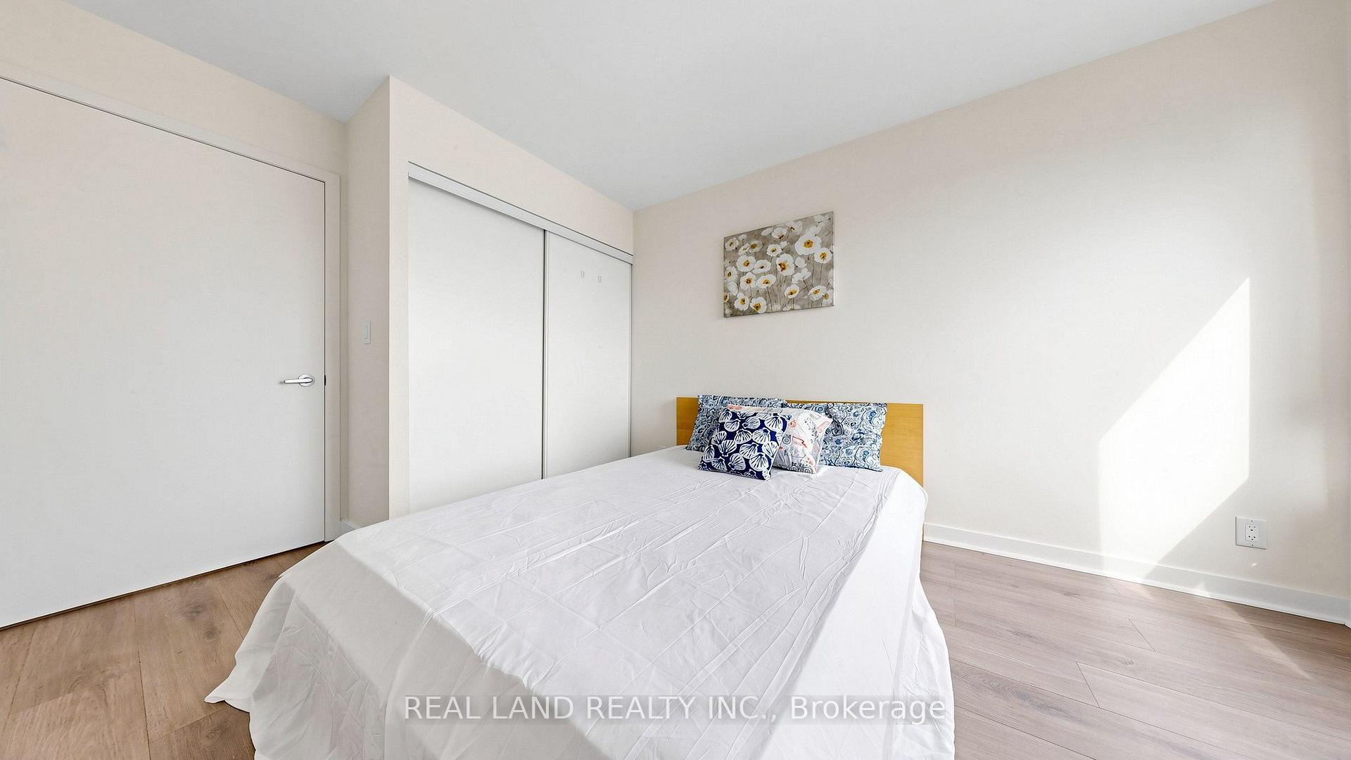 Photo 33 of Unit 1809, 38 Lee Centre Drive, Scarborough, Woburn — HOMEH