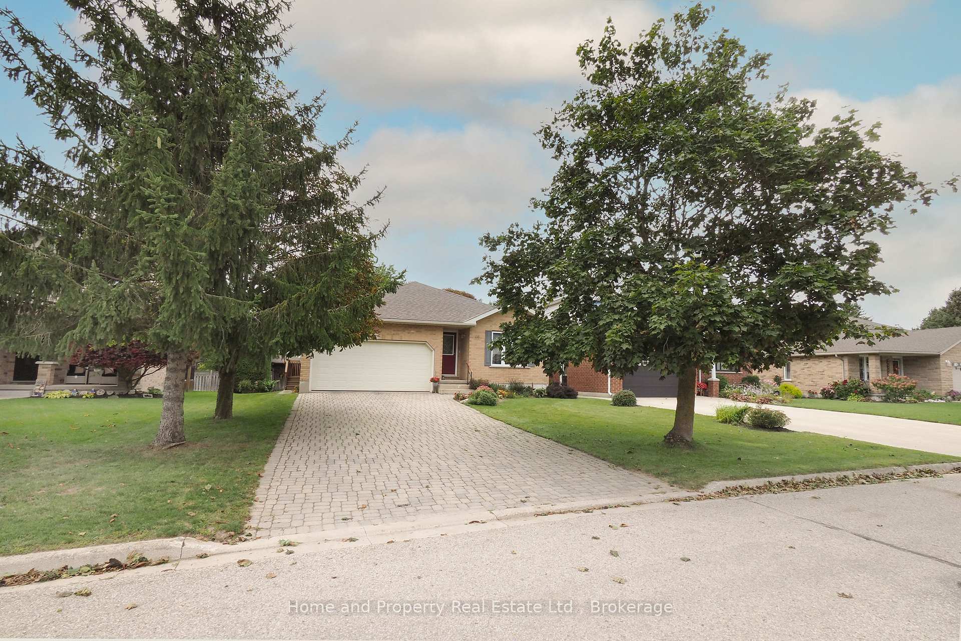 Photo 3 of 16 Maple Street, Mapleton, Rural Mapleton — HOMEH