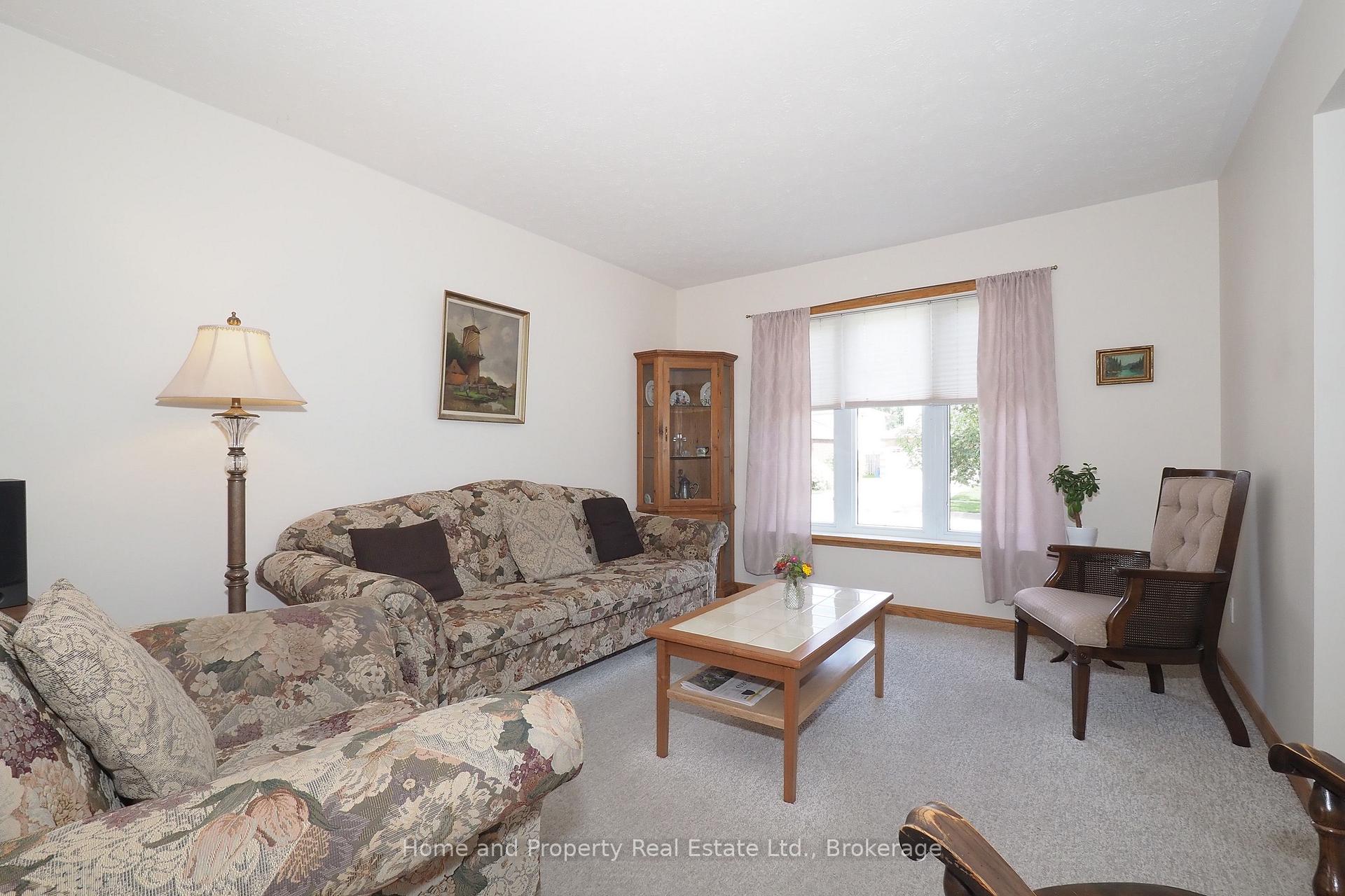 Photo 6 of 16 Maple Street, Mapleton, Rural Mapleton — HOMEH