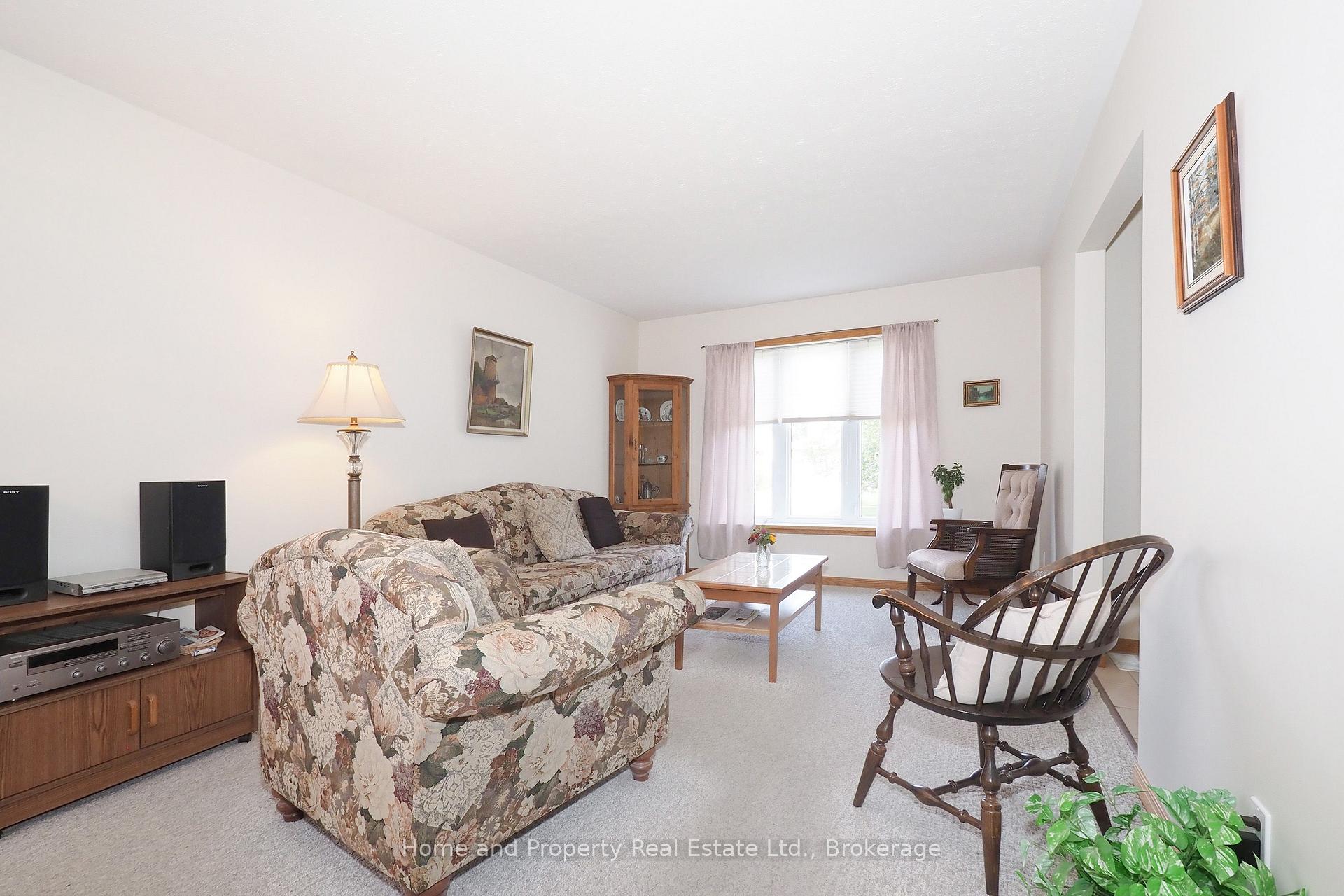 Photo 7 of 16 Maple Street, Mapleton, Rural Mapleton — HOMEH