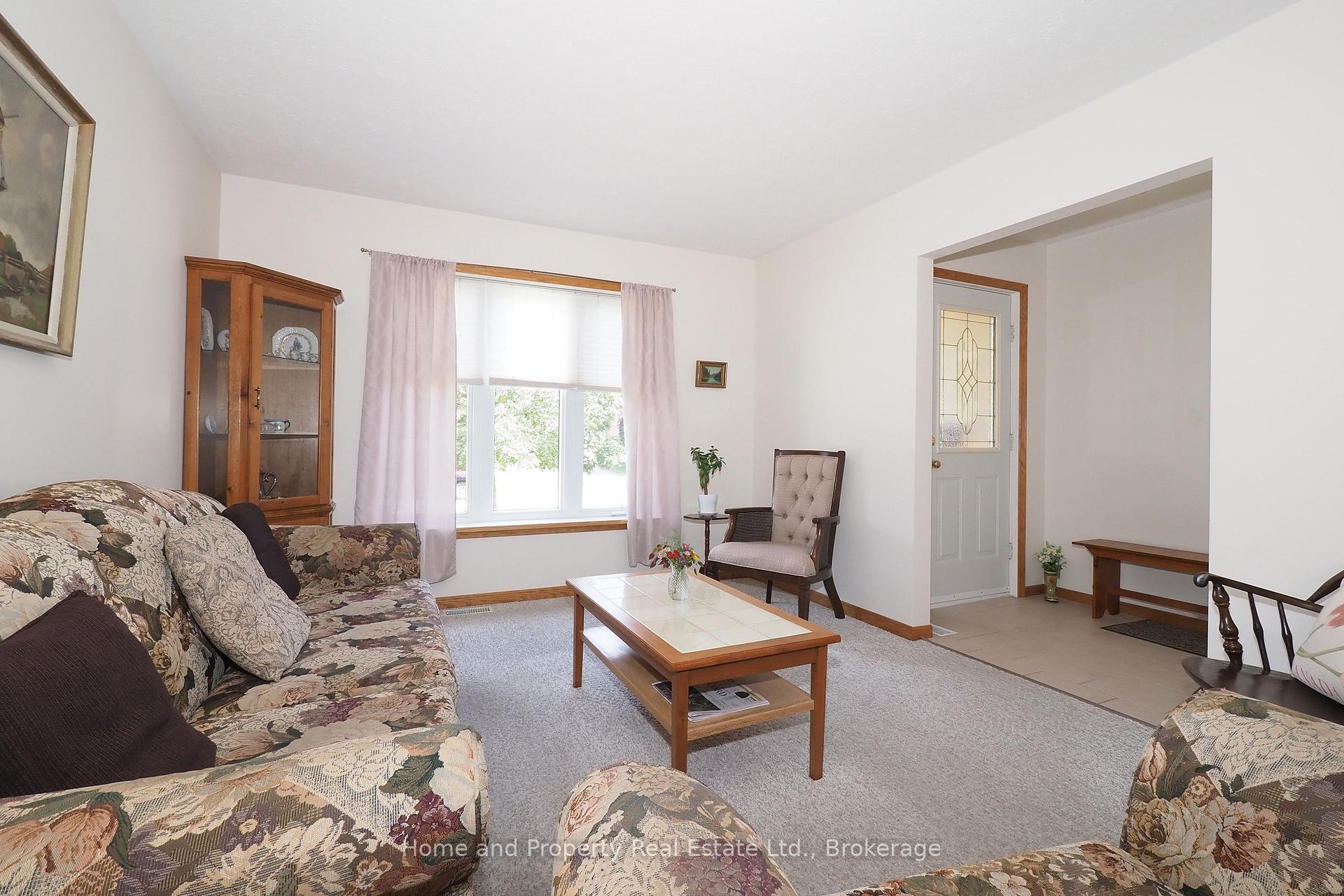 Photo 9 of 16 Maple Street, Mapleton, Rural Mapleton — HOMEH