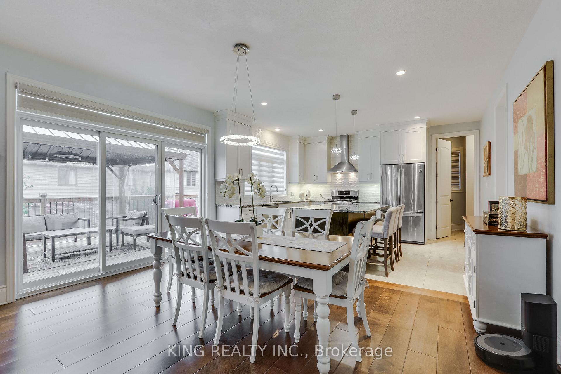 Photo 13 of 2282 Dauncey Crescent N, London, North B — HOMEH