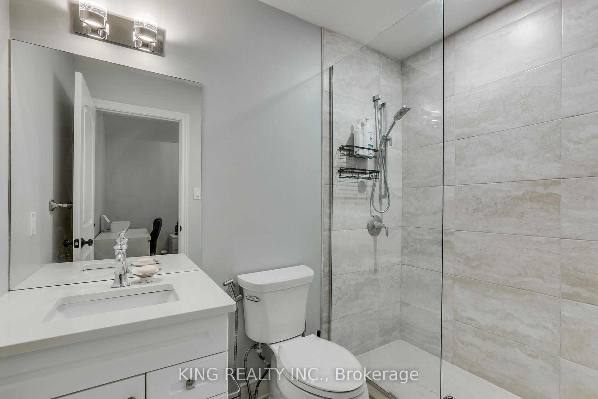 Photo 31 of 2282 Dauncey Crescent N, London, North B — HOMEH
