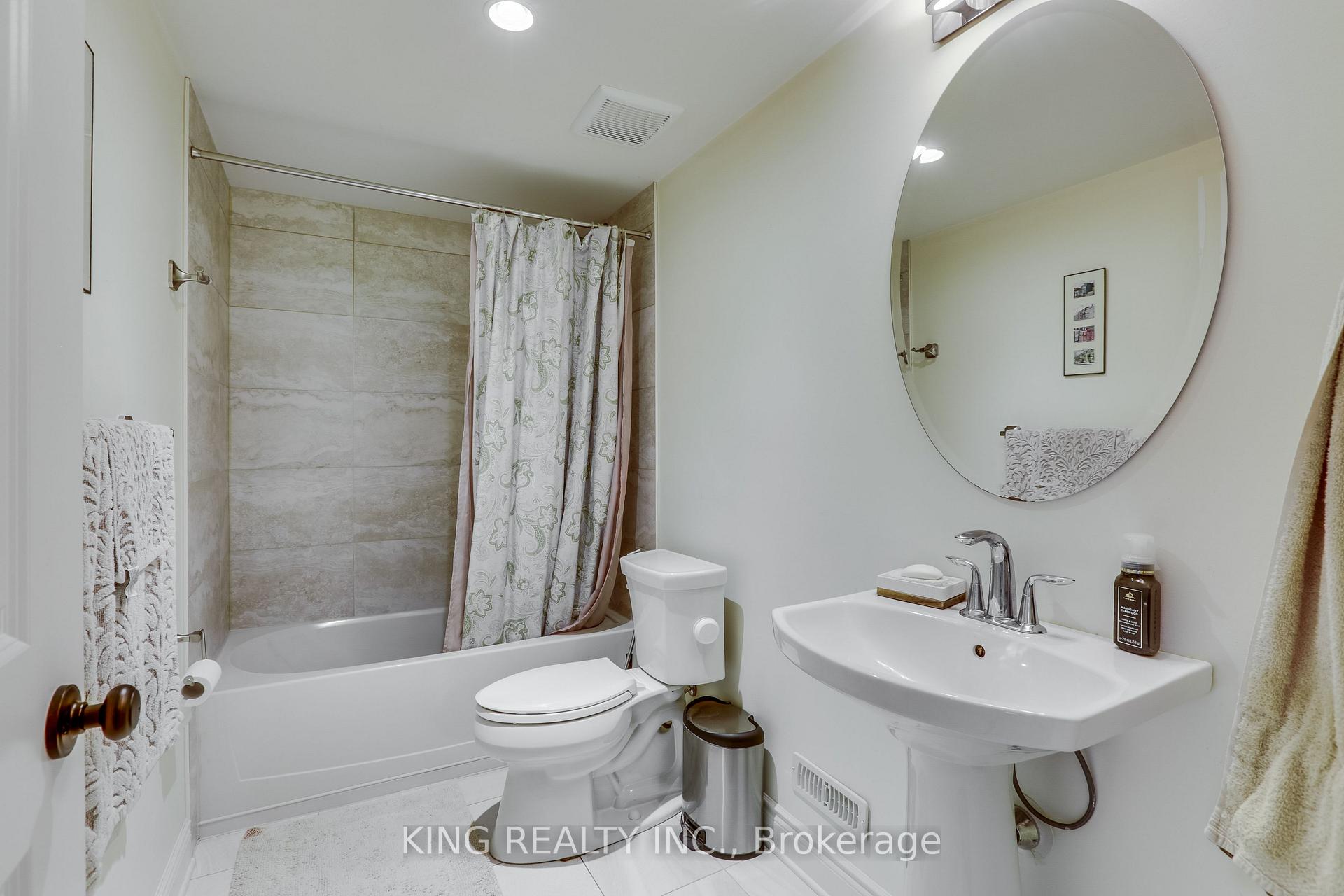 Photo 35 of 2282 Dauncey Crescent N, London, North B — HOMEH