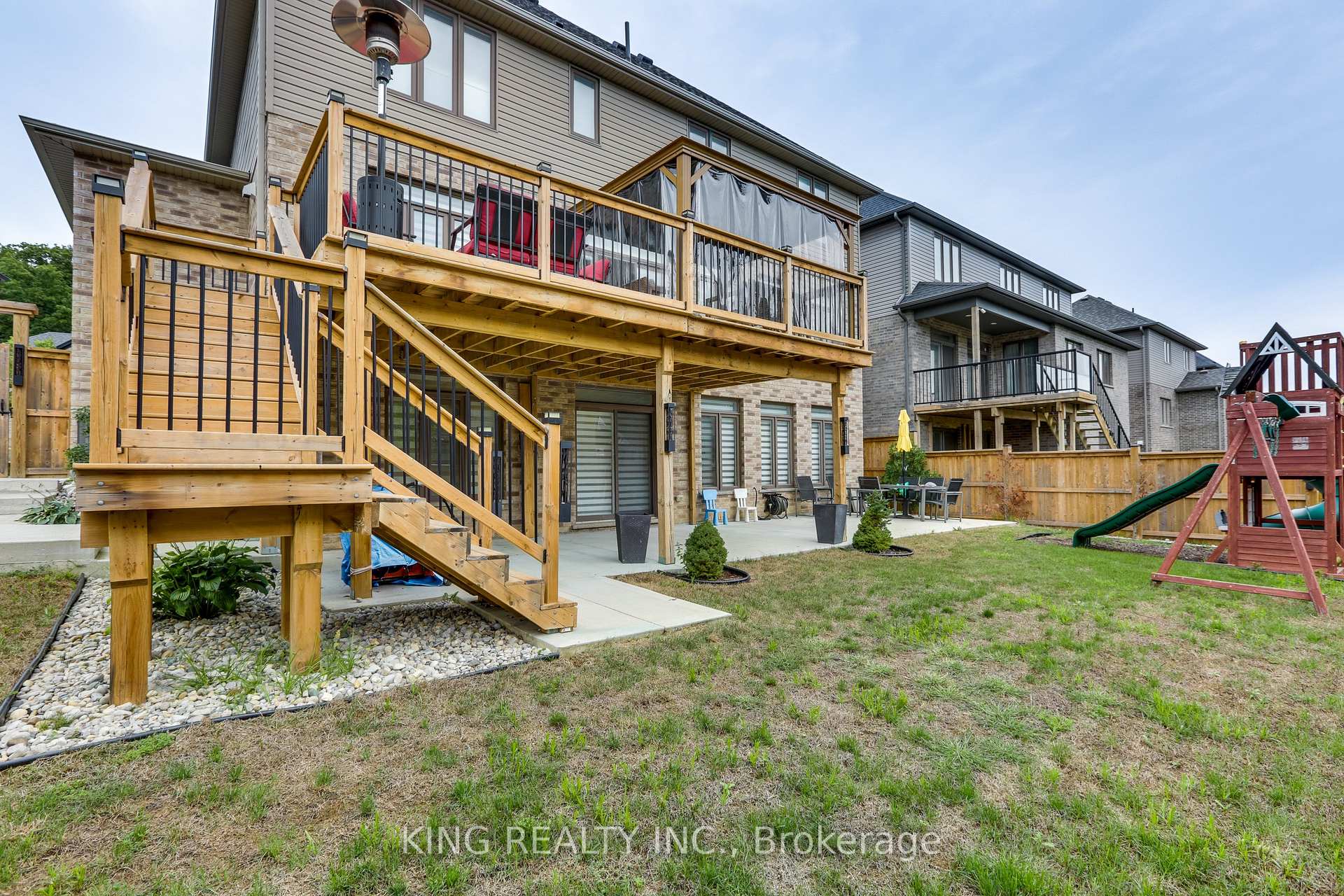 Photo 42 of 2282 Dauncey Crescent N, London, North B — HOMEH
