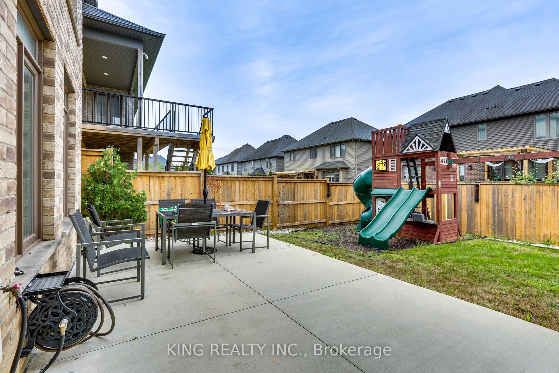 Photo 45 of 2282 Dauncey Crescent N, London, North B — HOMEH